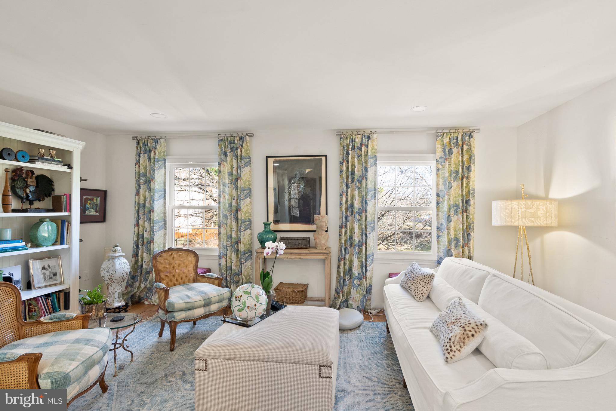 PINECREST HEIGHTS - Residential