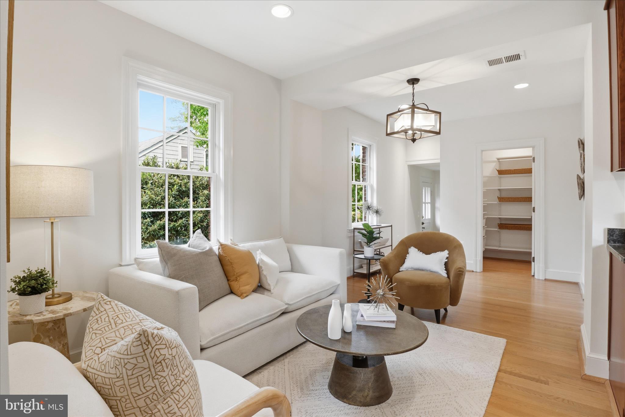 LEE HEIGHTS - Residential