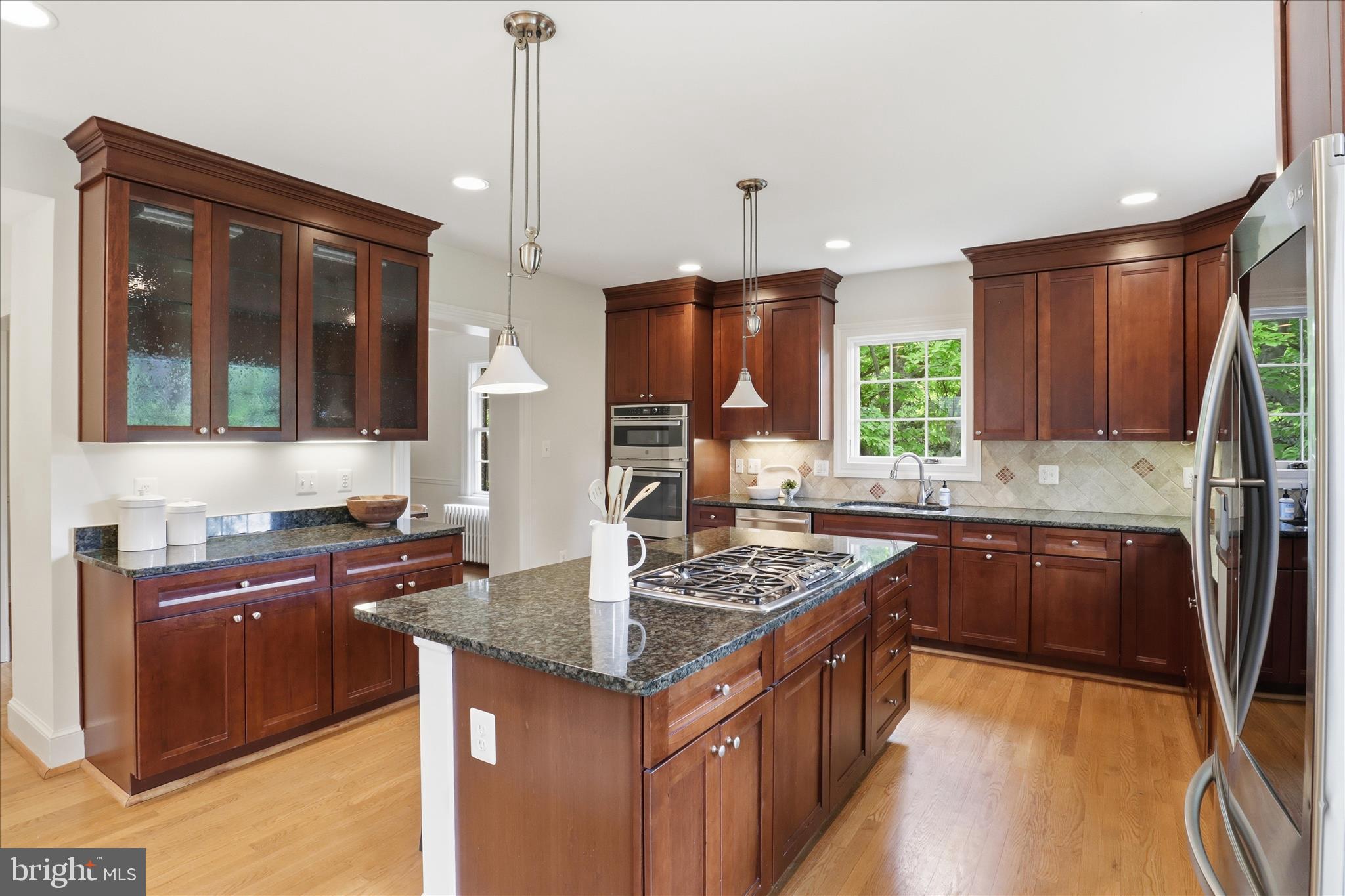 LEE HEIGHTS - Residential