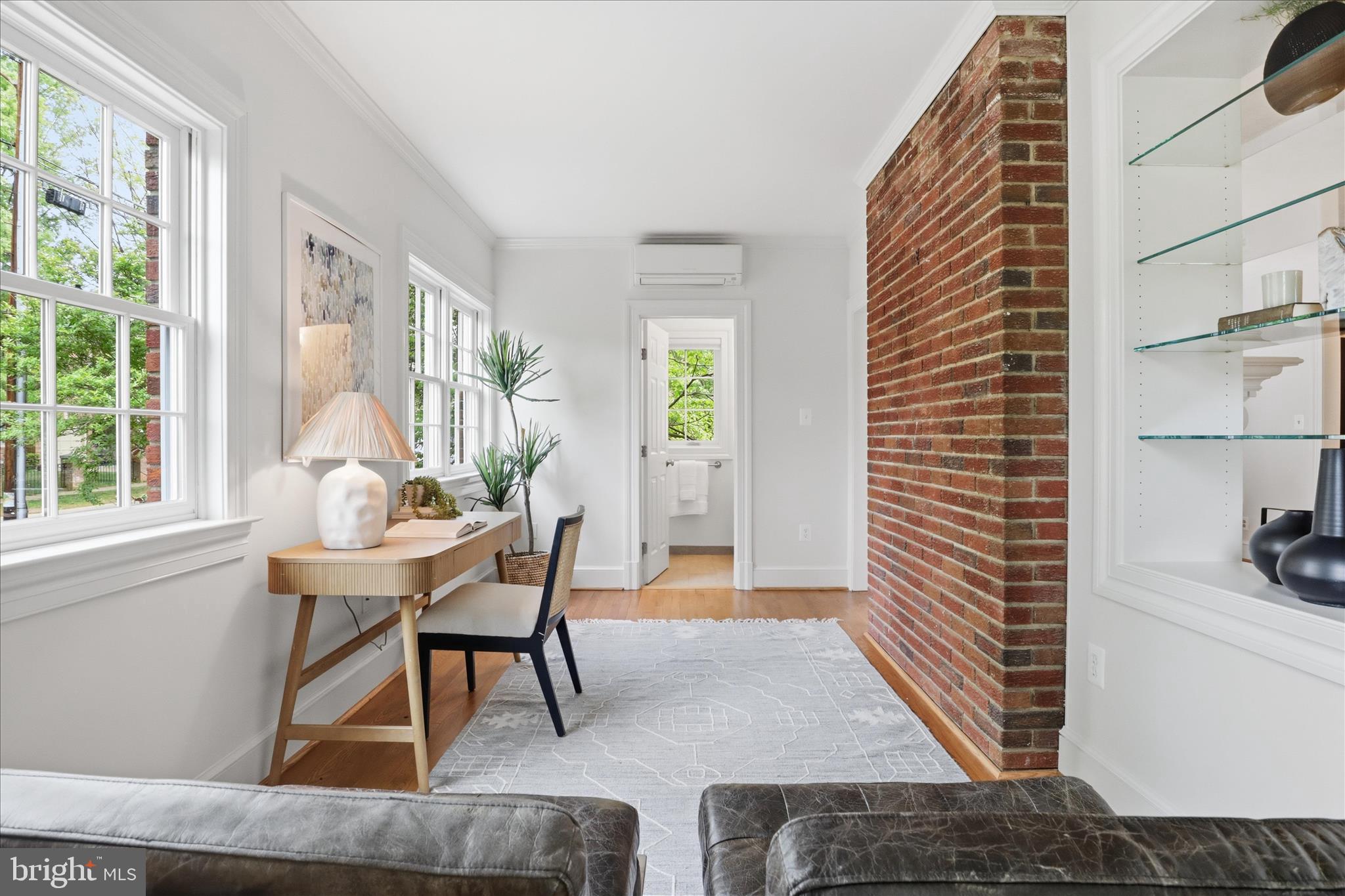 LEE HEIGHTS - Residential