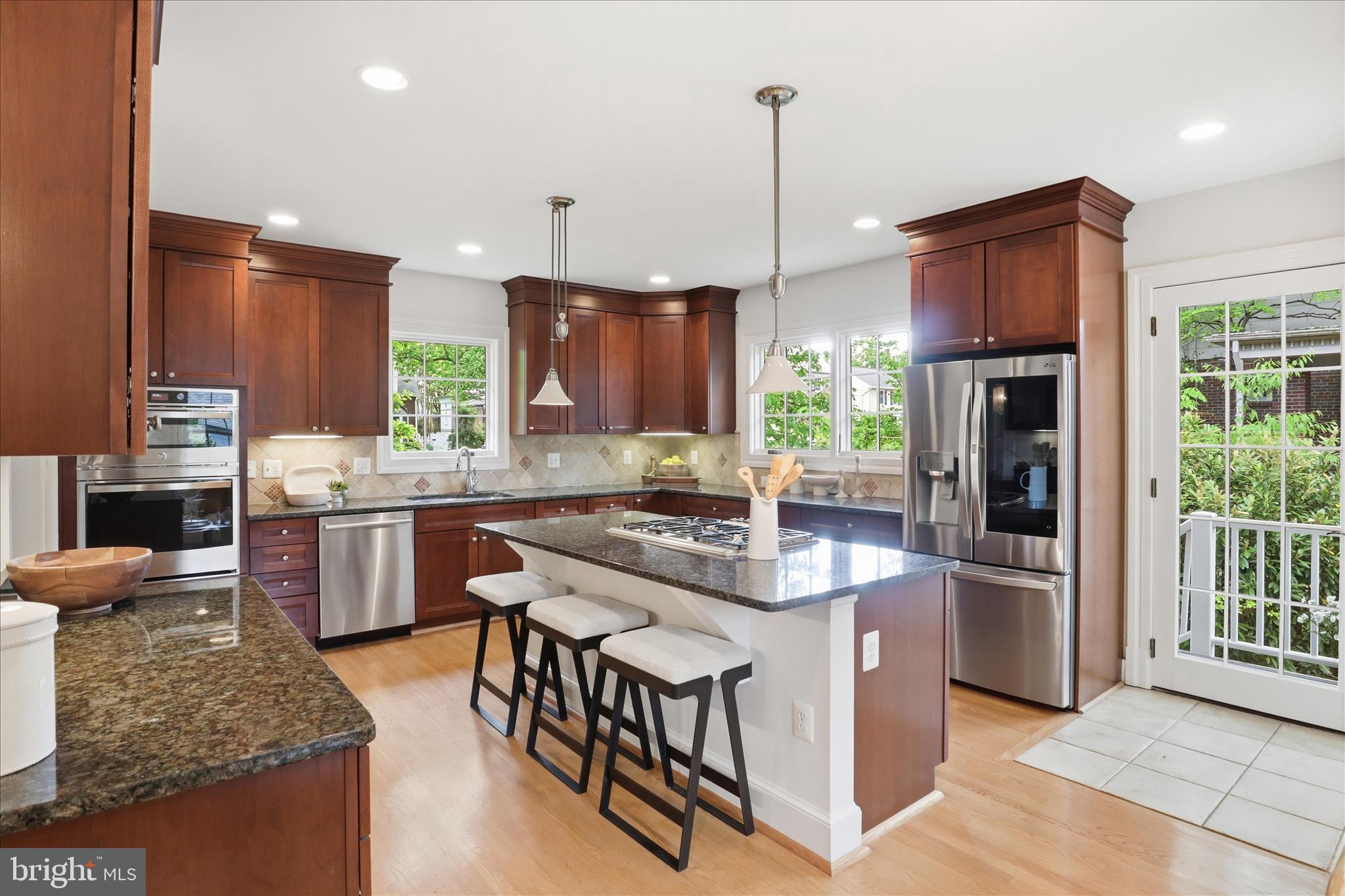 LEE HEIGHTS - Residential