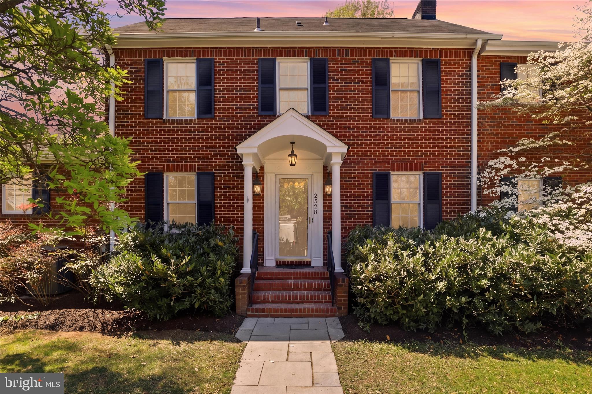 2528 N BUCHANAN STREET N