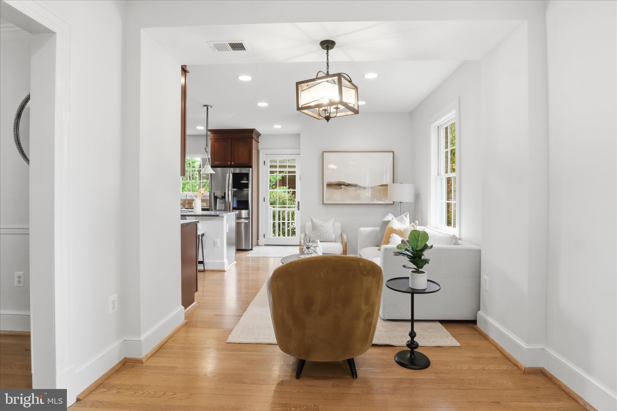 LEE HEIGHTS - Residential