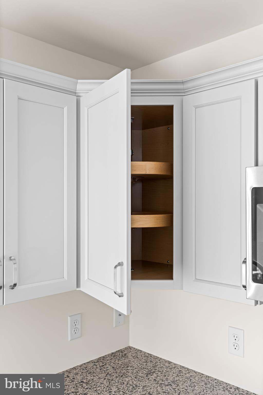 MONROE MANOR II - Residential