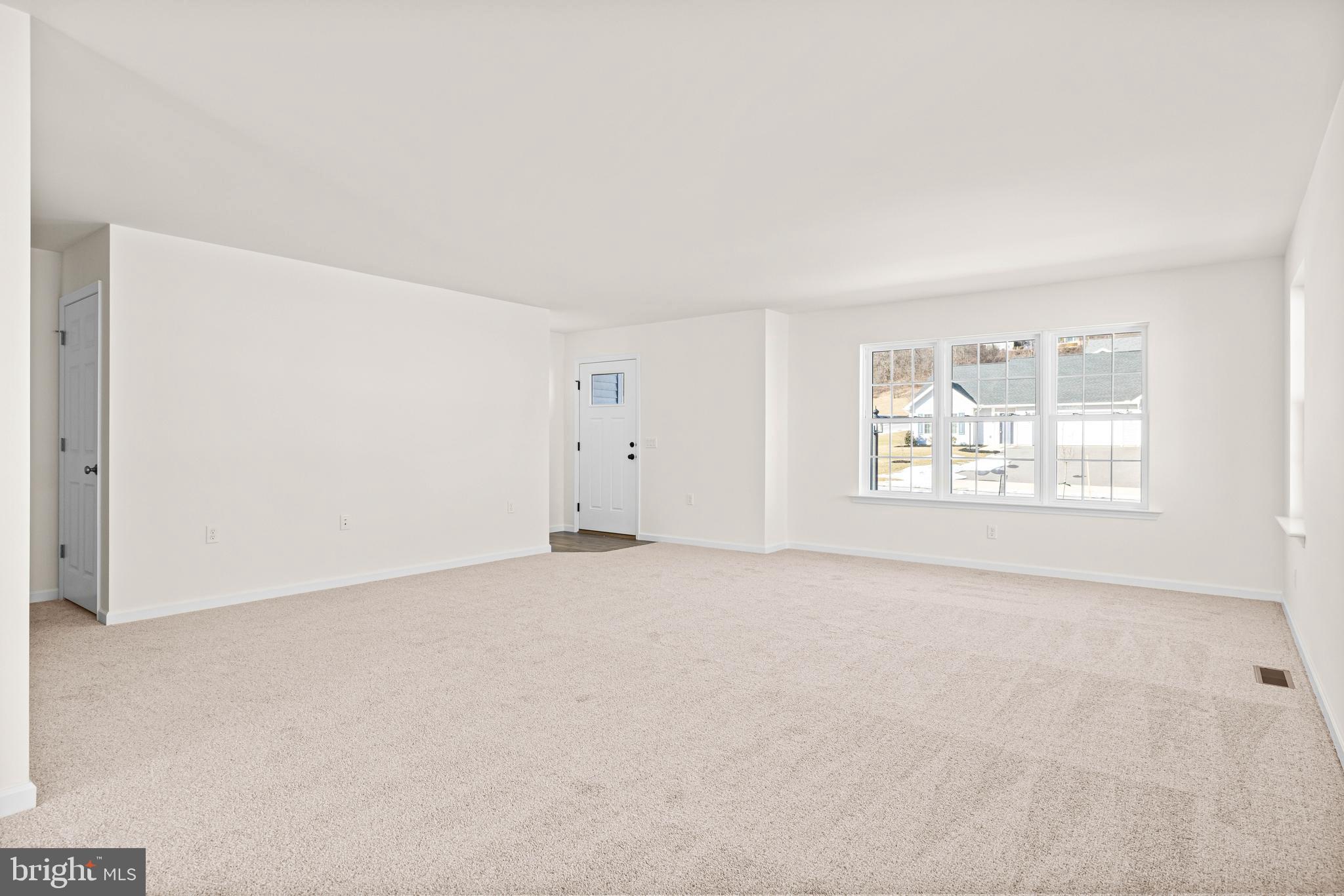 MONROE MANOR II - Residential