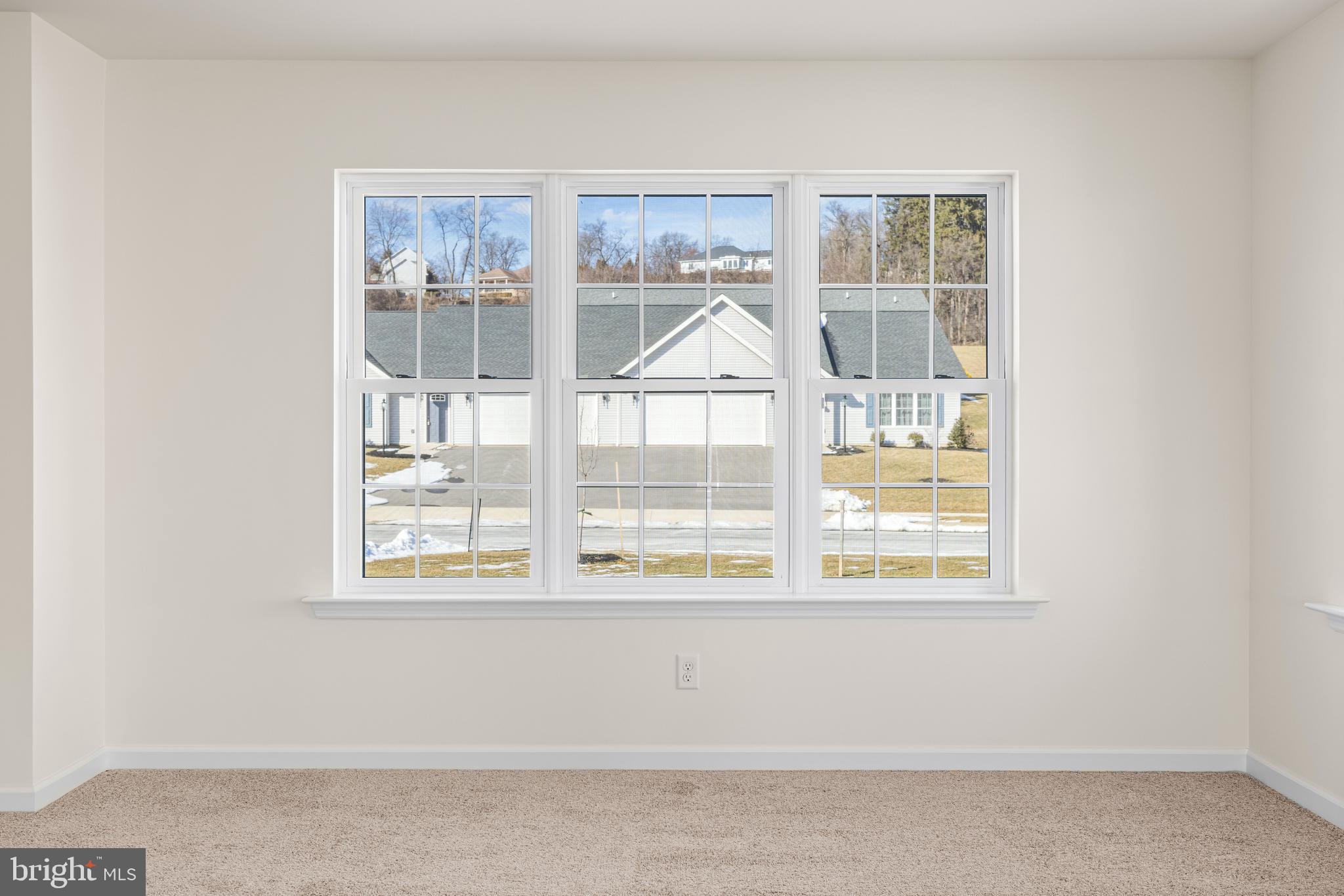 MONROE MANOR II - Residential