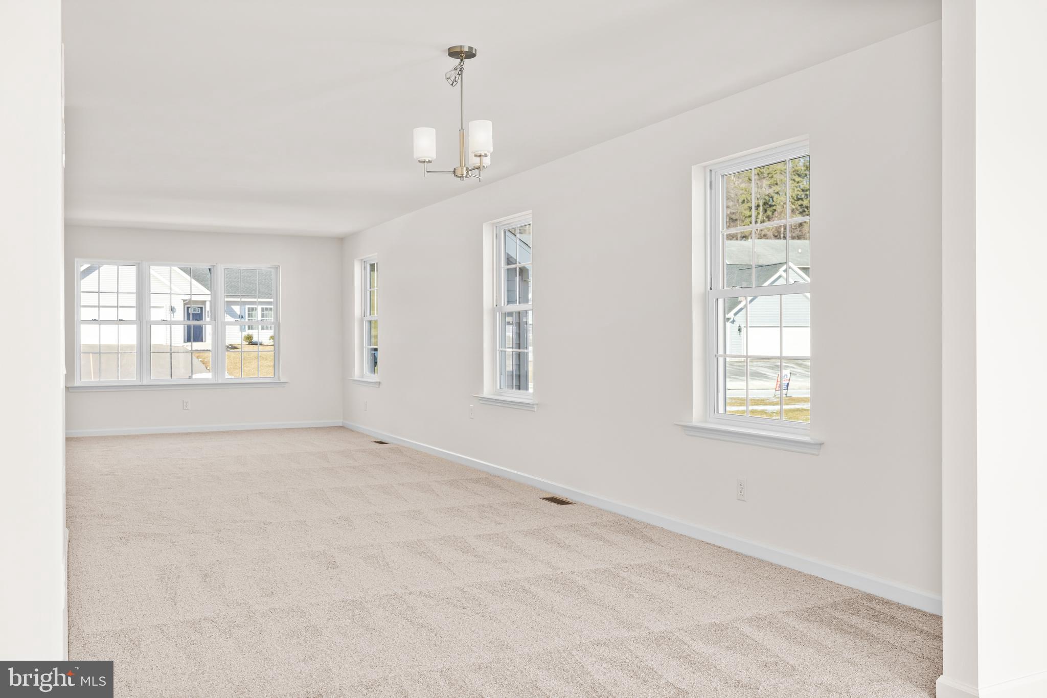 MONROE MANOR II - Residential