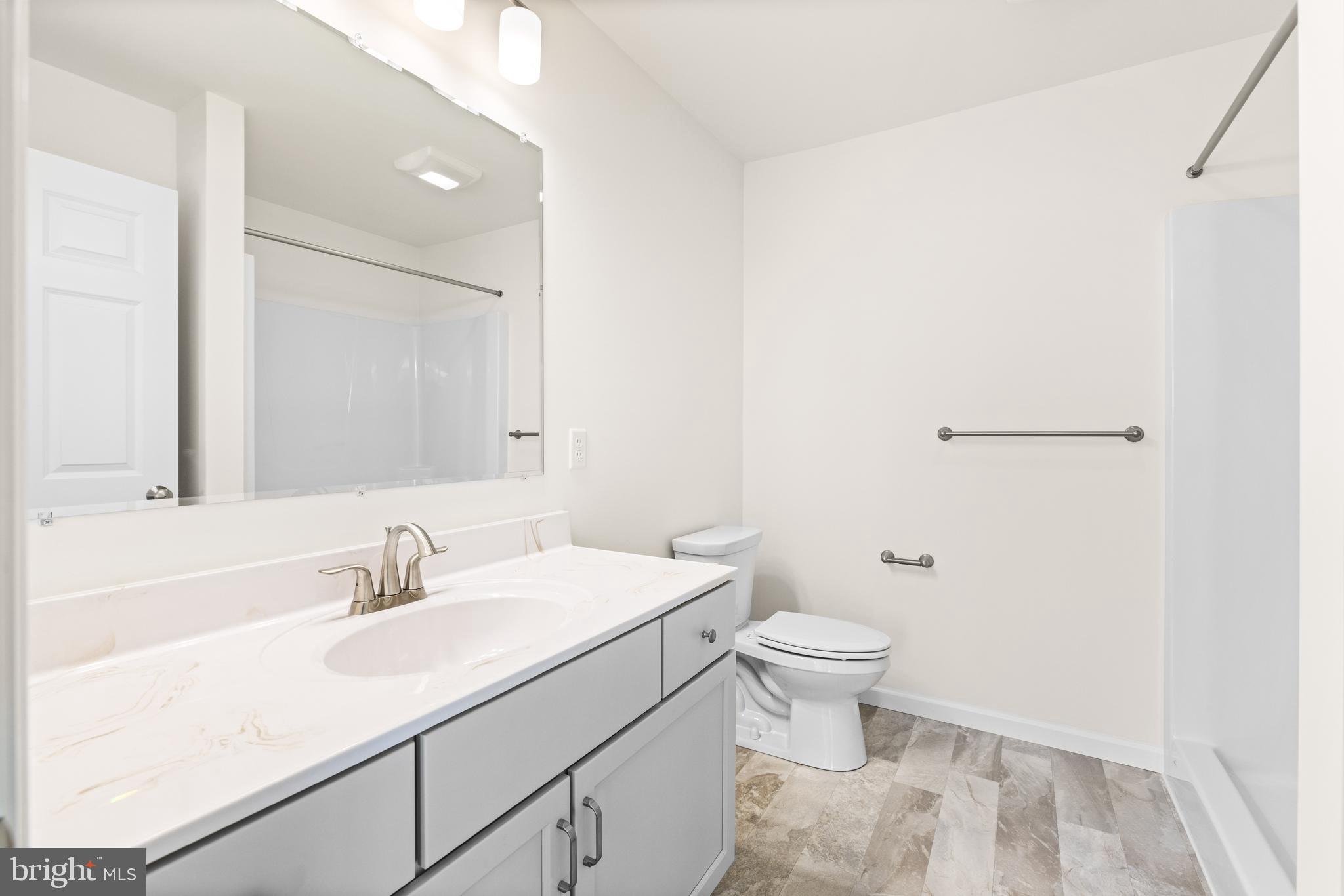 MONROE MANOR II - Residential