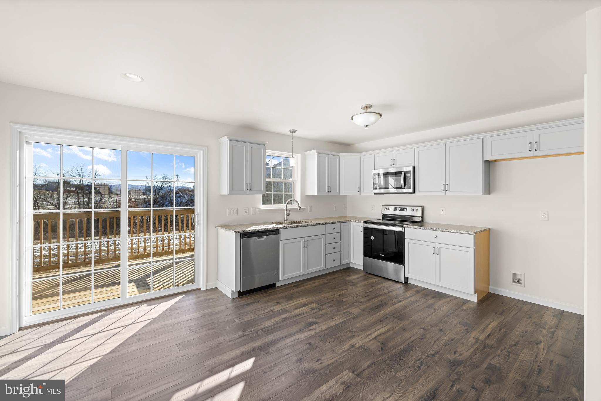 MONROE MANOR II - Residential