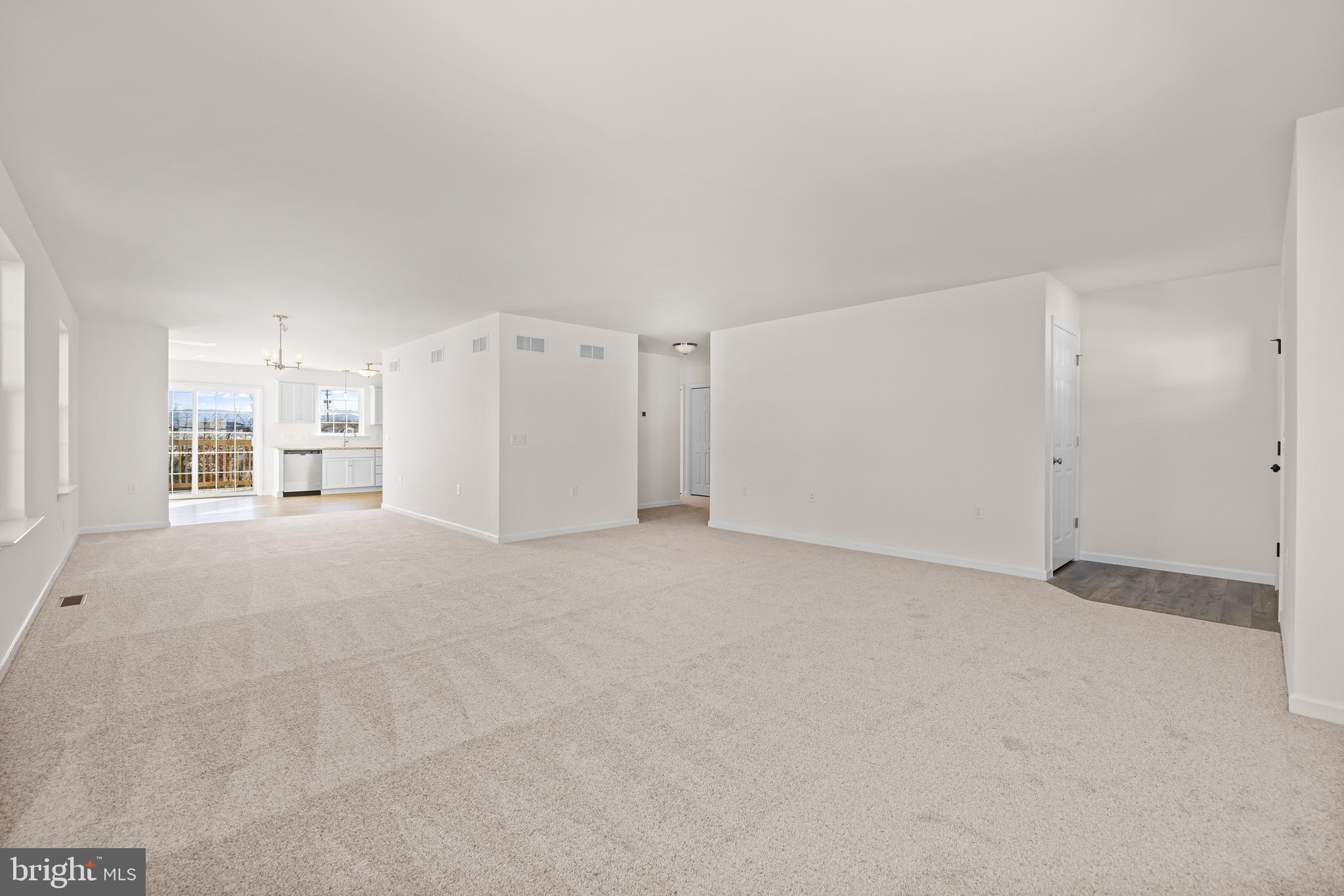 MONROE MANOR II - Residential