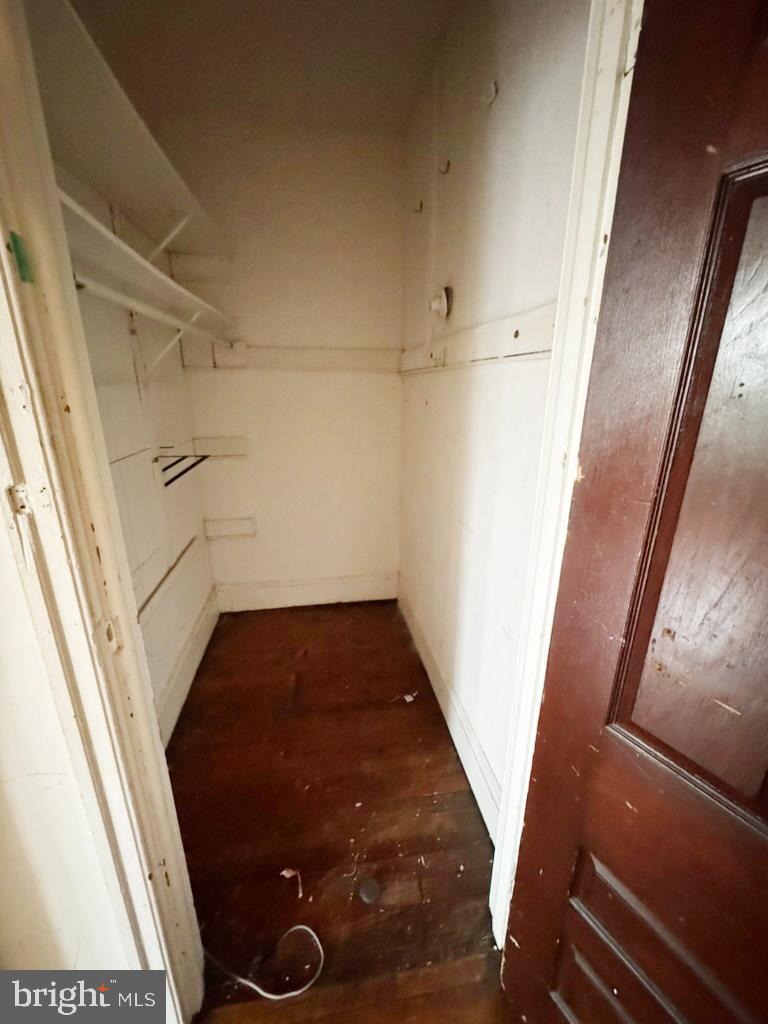 SPRUCE HILL - Residential