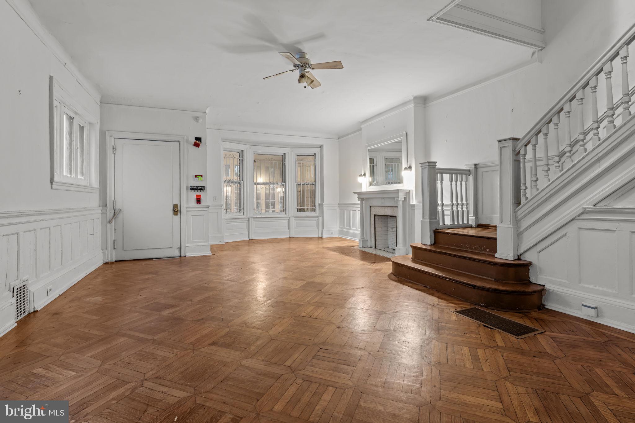 SPRUCE HILL - Residential