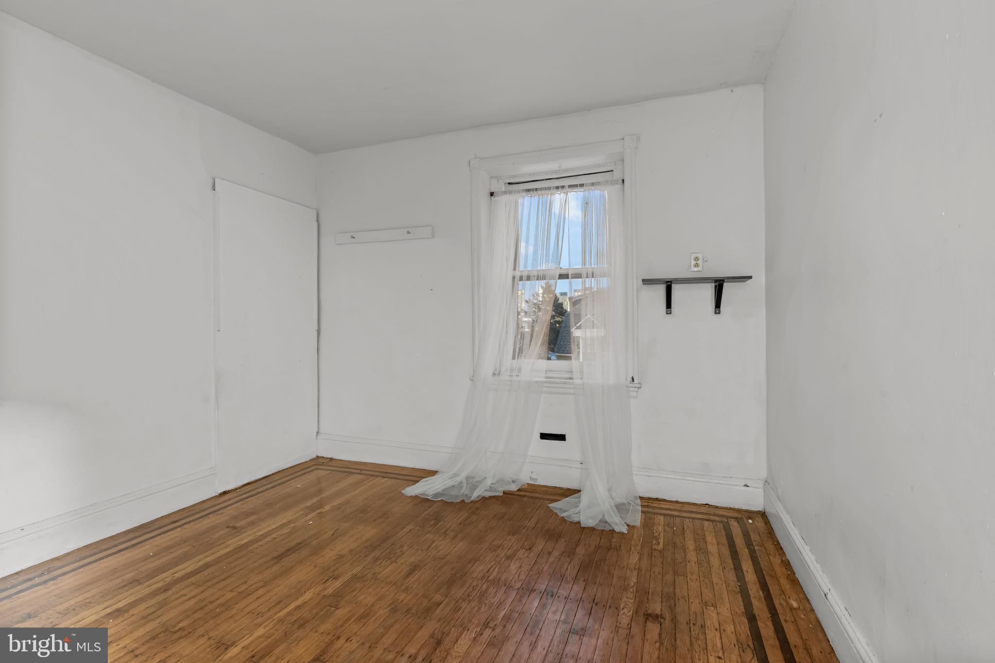 SPRUCE HILL - Residential