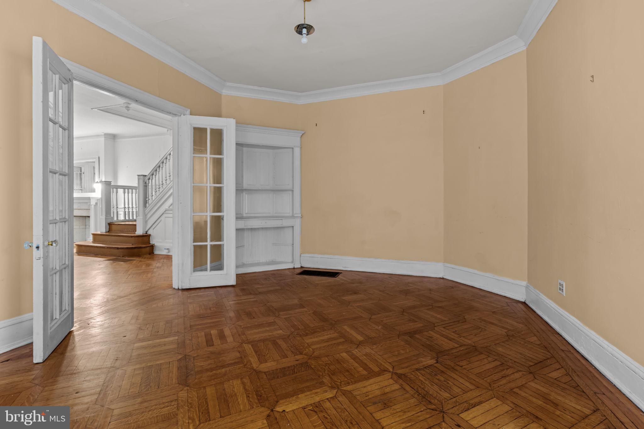 SPRUCE HILL - Residential