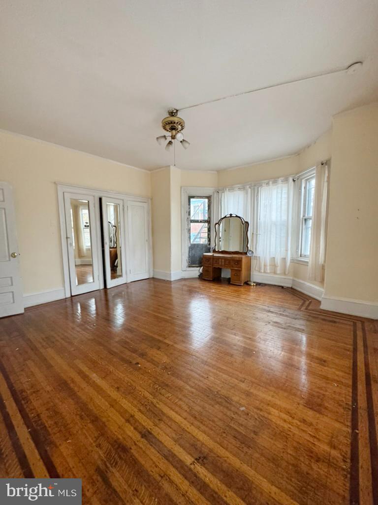 SPRUCE HILL - Residential