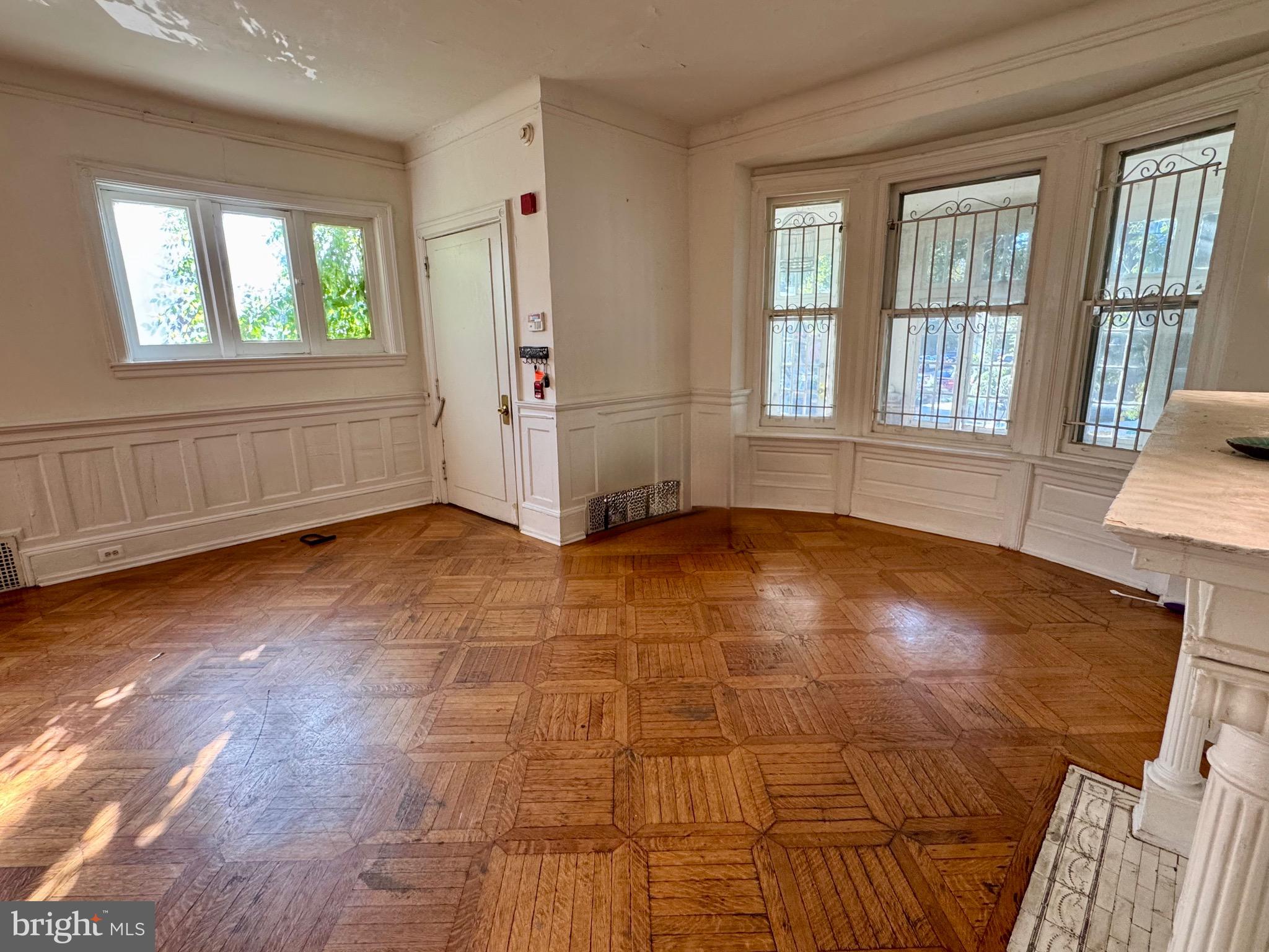 SPRUCE HILL - Residential