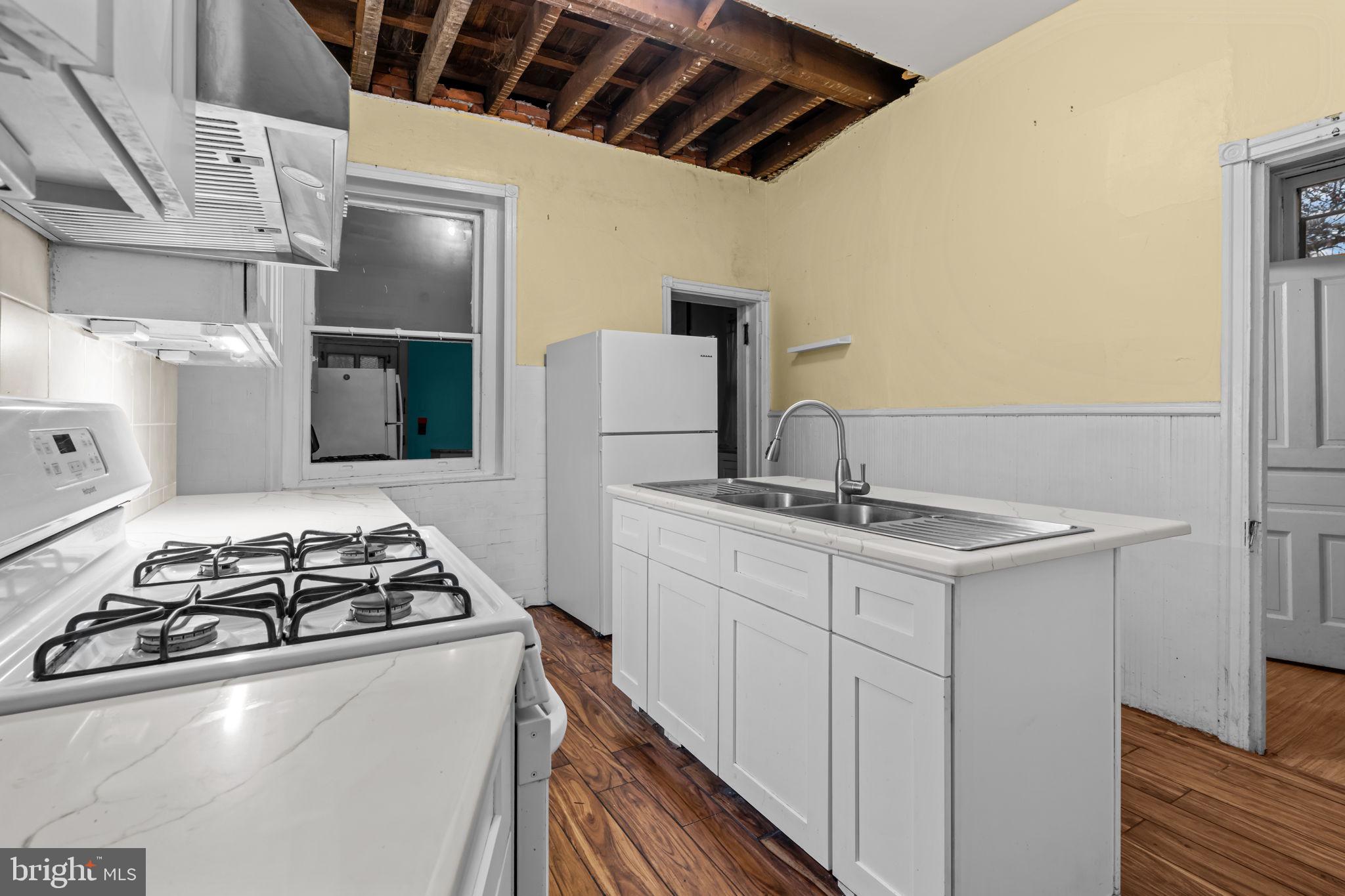 SPRUCE HILL - Residential