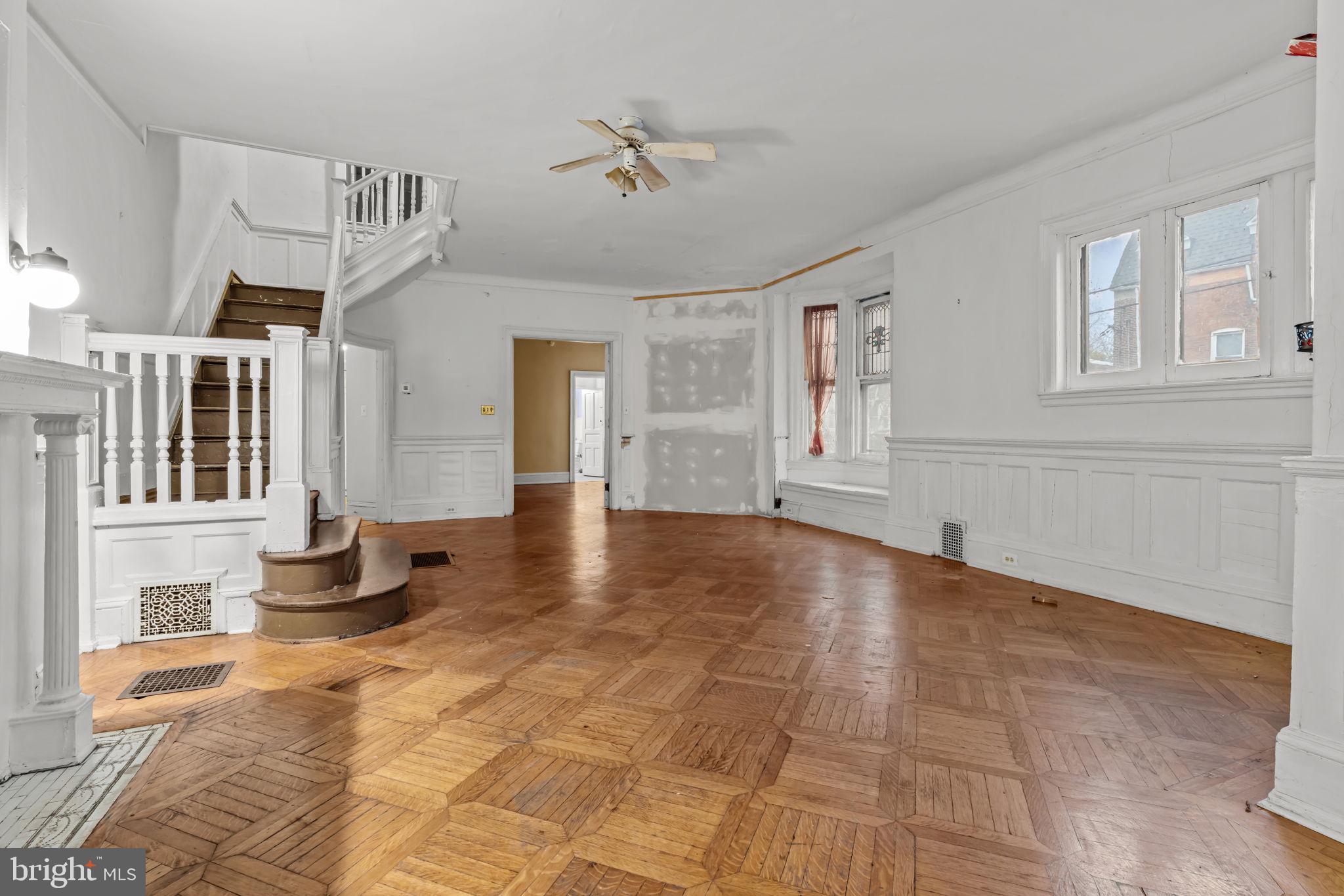 SPRUCE HILL - Residential