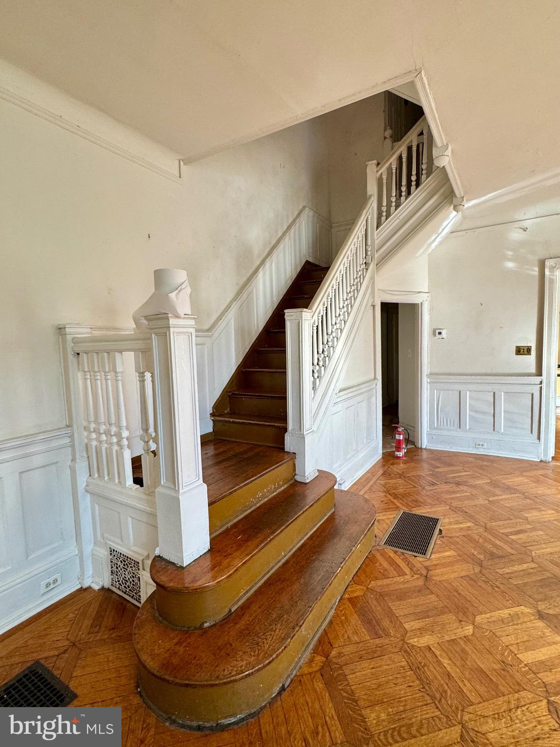 SPRUCE HILL - Residential