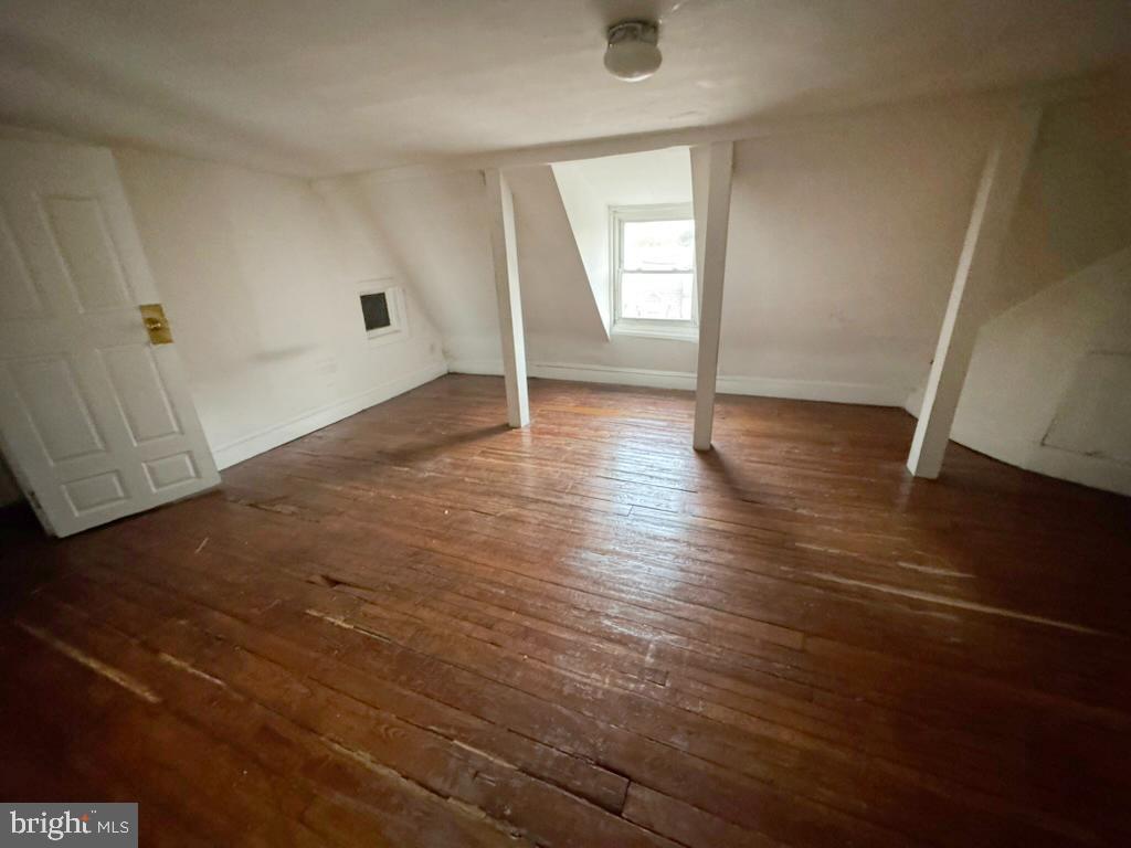 SPRUCE HILL - Residential