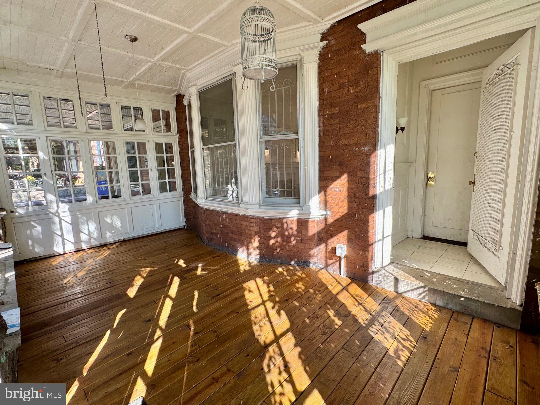 SPRUCE HILL - Residential