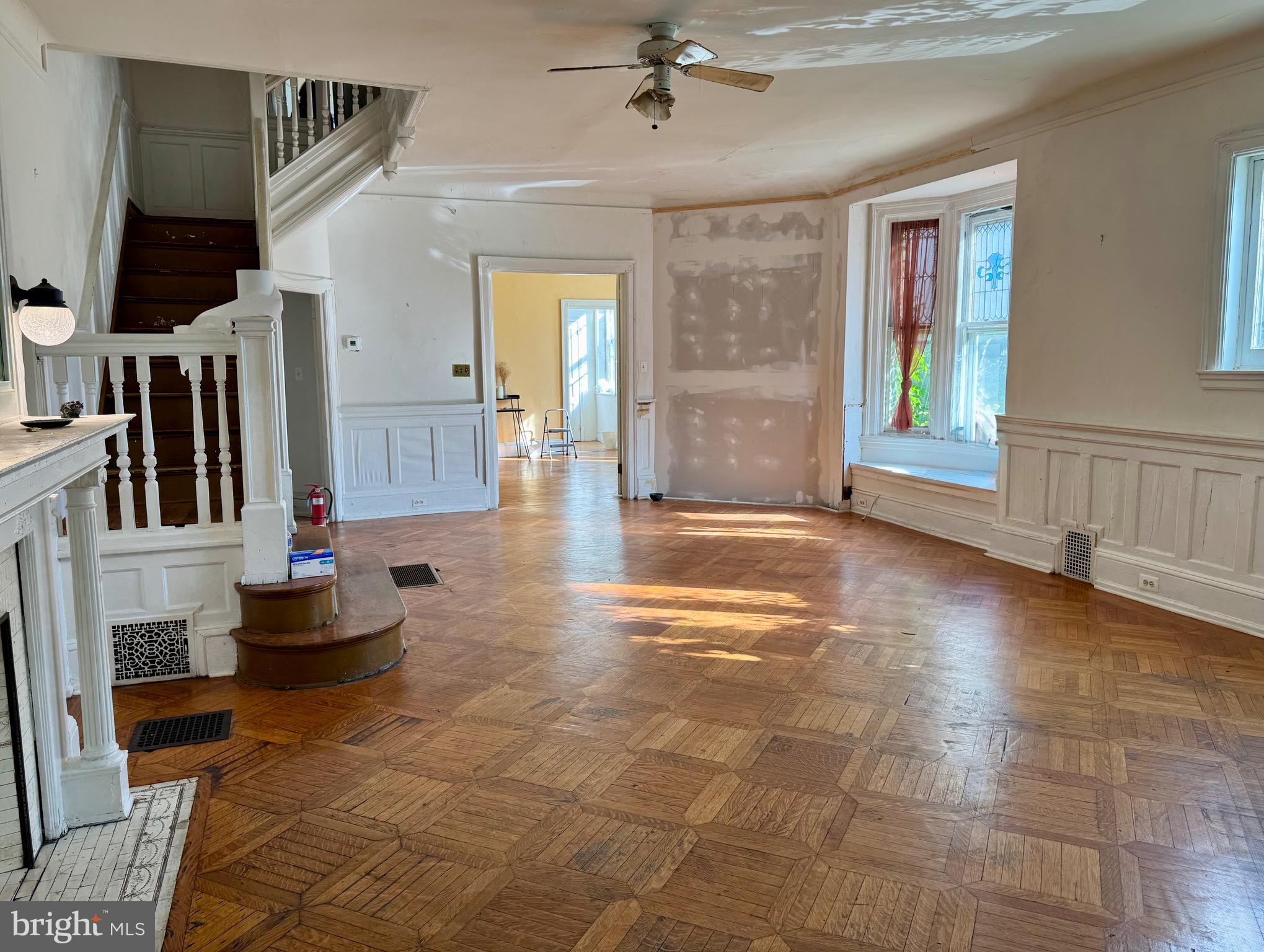 SPRUCE HILL - Residential