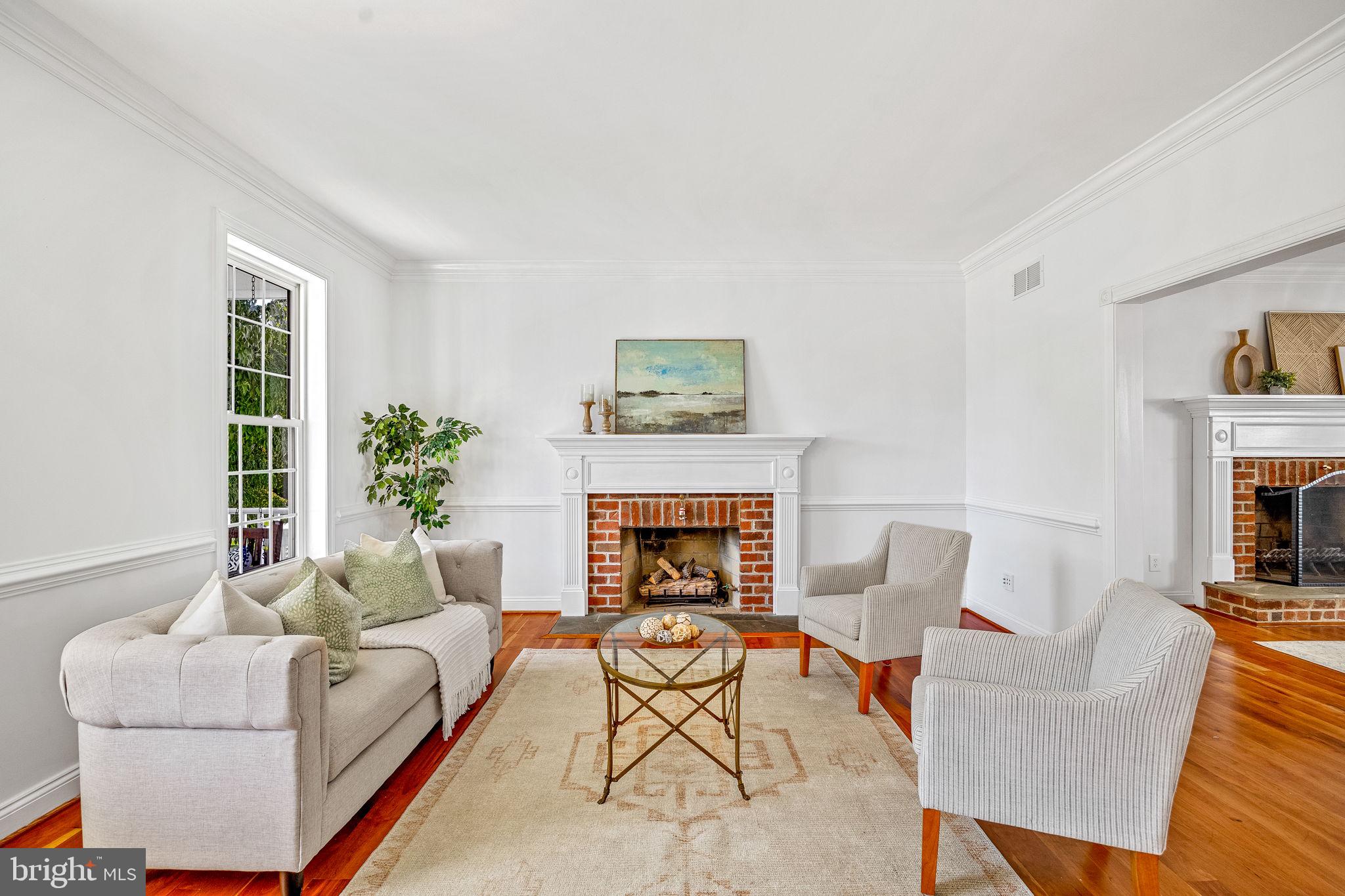 COUNTRY SPRINGS - Residential