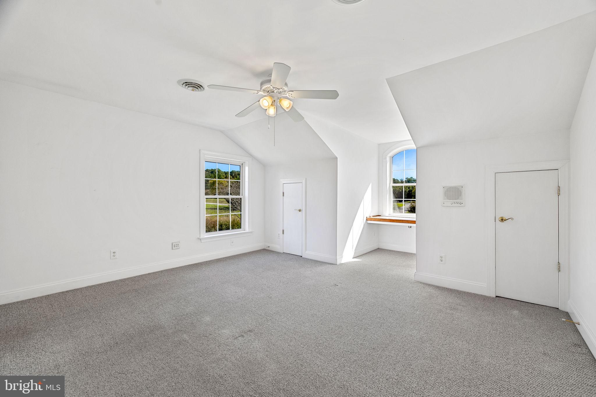 COUNTRY SPRINGS - Residential