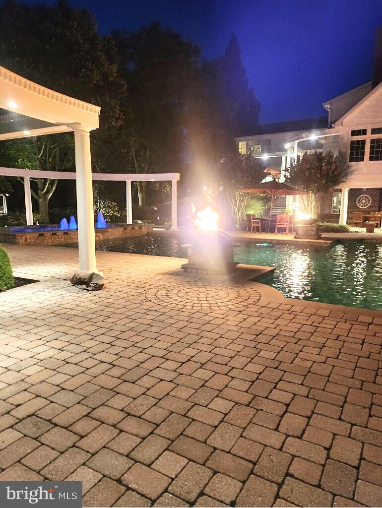 COUNTRY SPRINGS - Residential