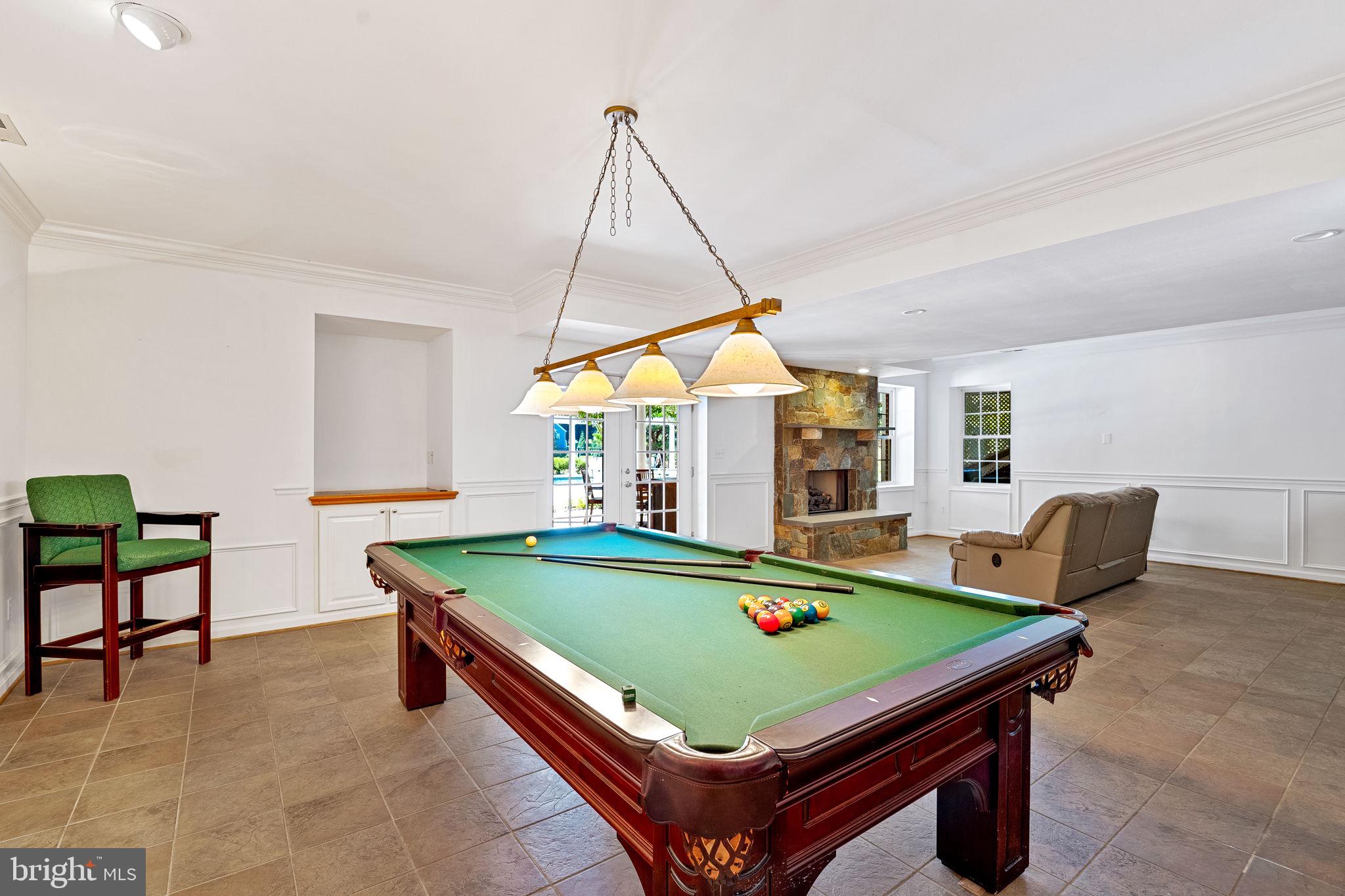 COUNTRY SPRINGS - Residential