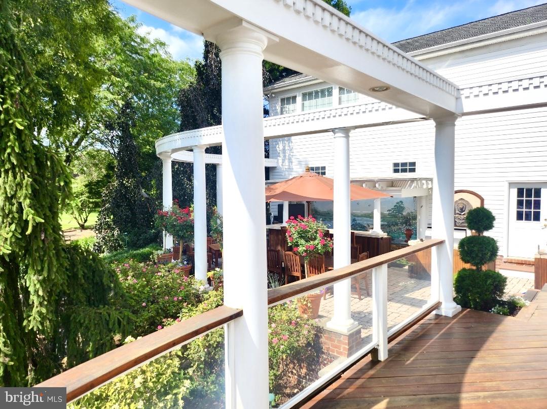 COUNTRY SPRINGS - Residential