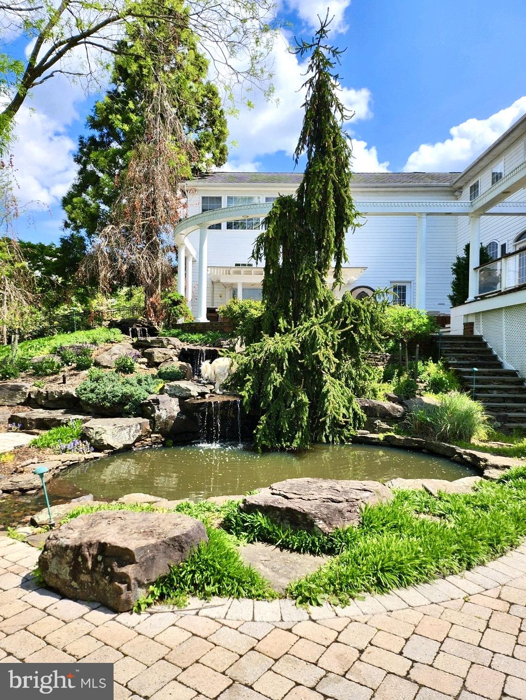 COUNTRY SPRINGS - Residential