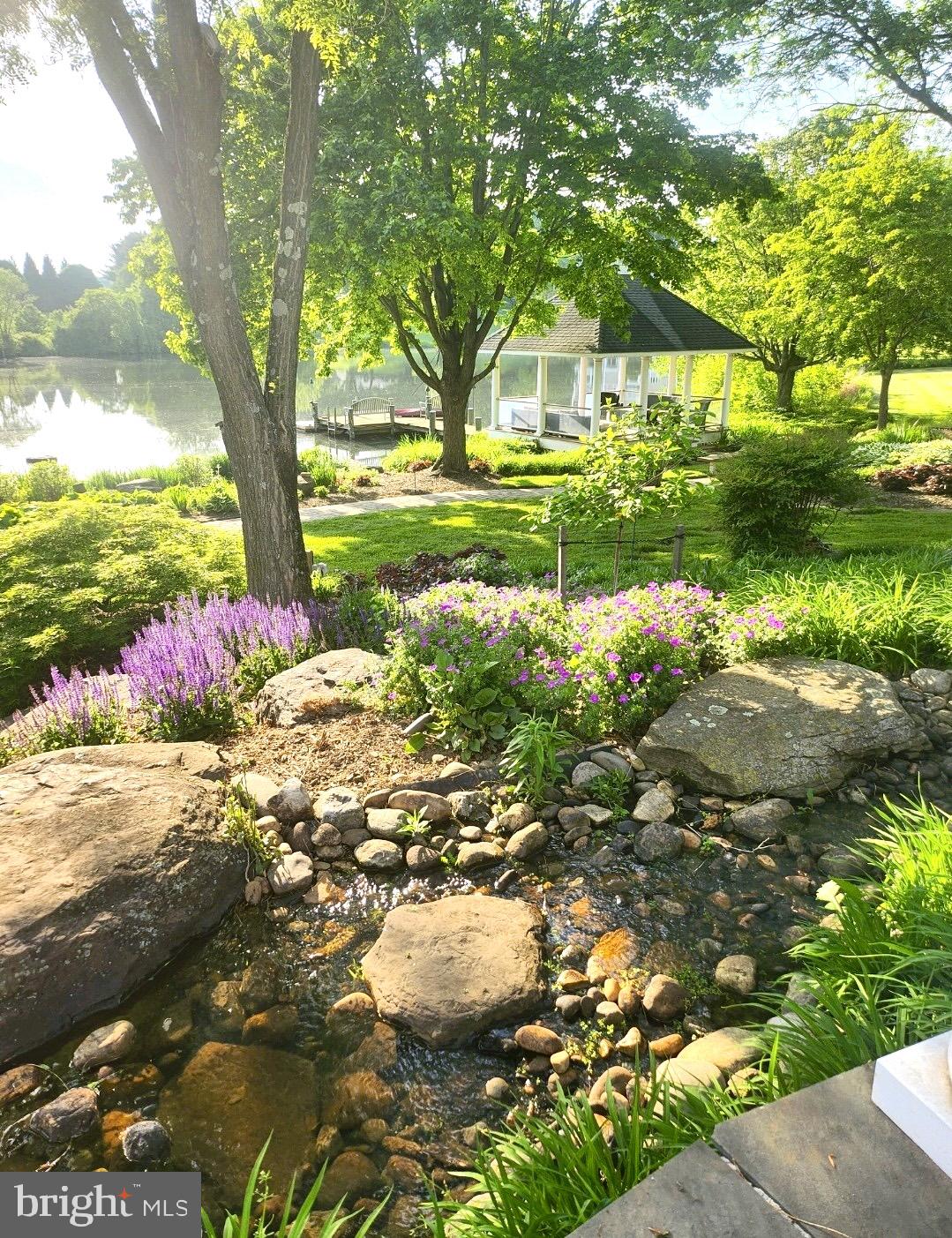 COUNTRY SPRINGS - Residential