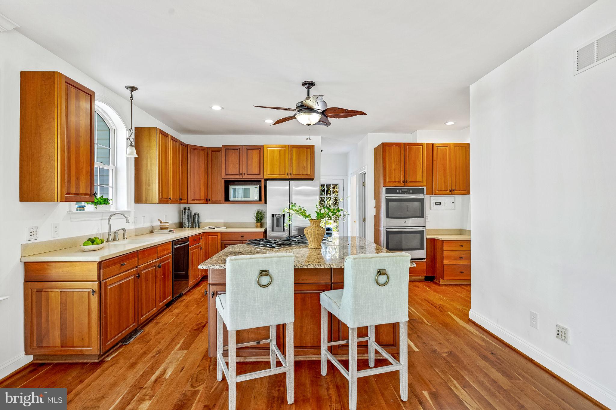 COUNTRY SPRINGS - Residential