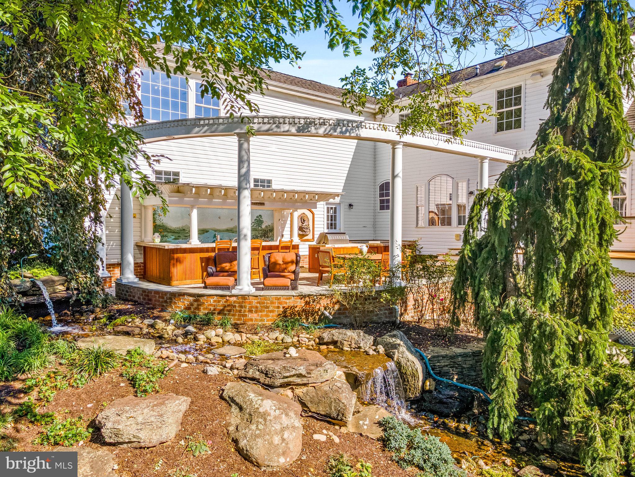 COUNTRY SPRINGS - Residential