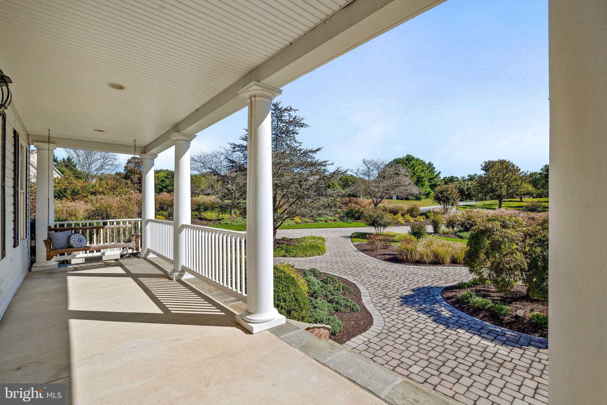 COUNTRY SPRINGS - Residential