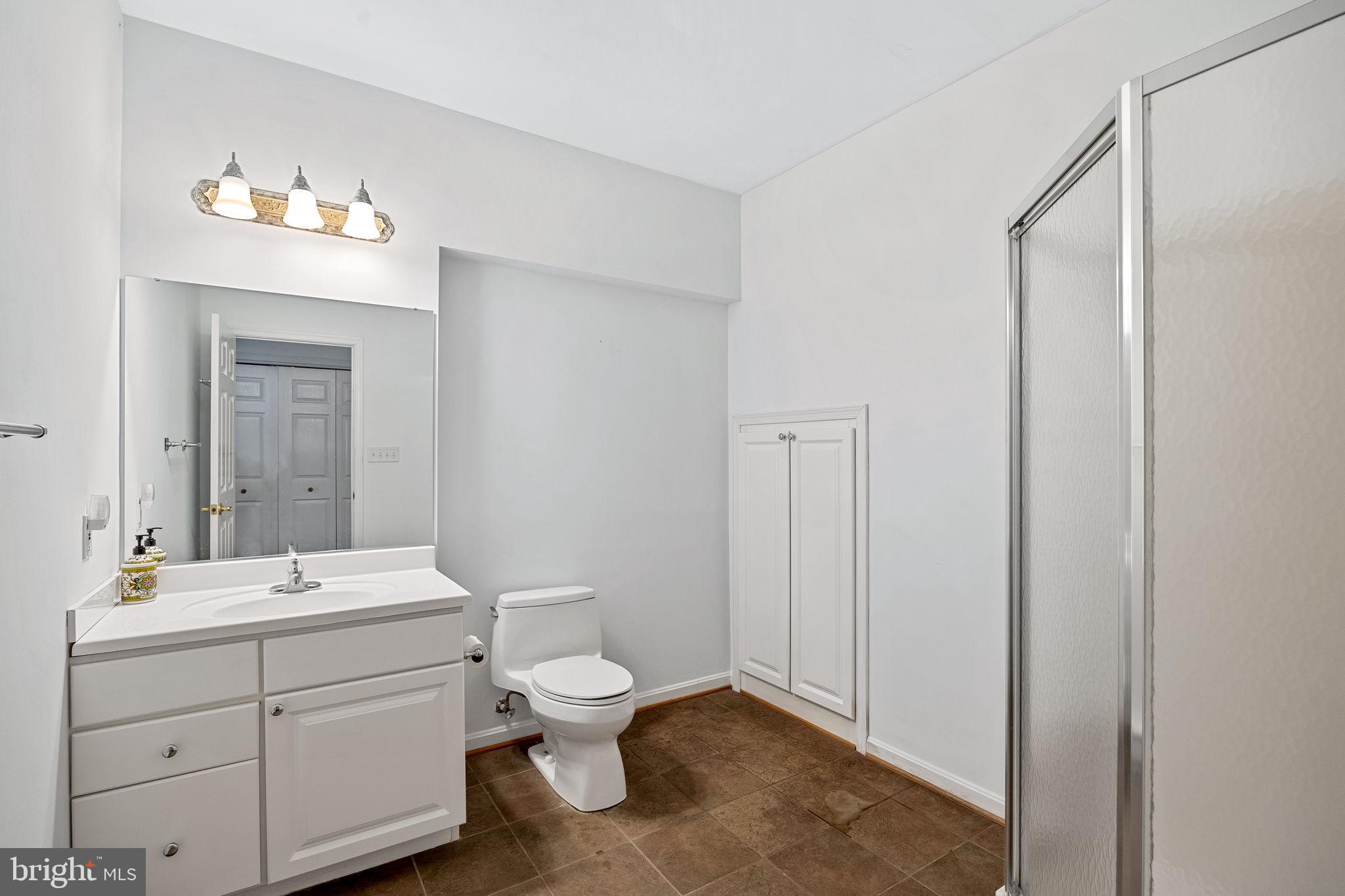 COUNTRY SPRINGS - Residential