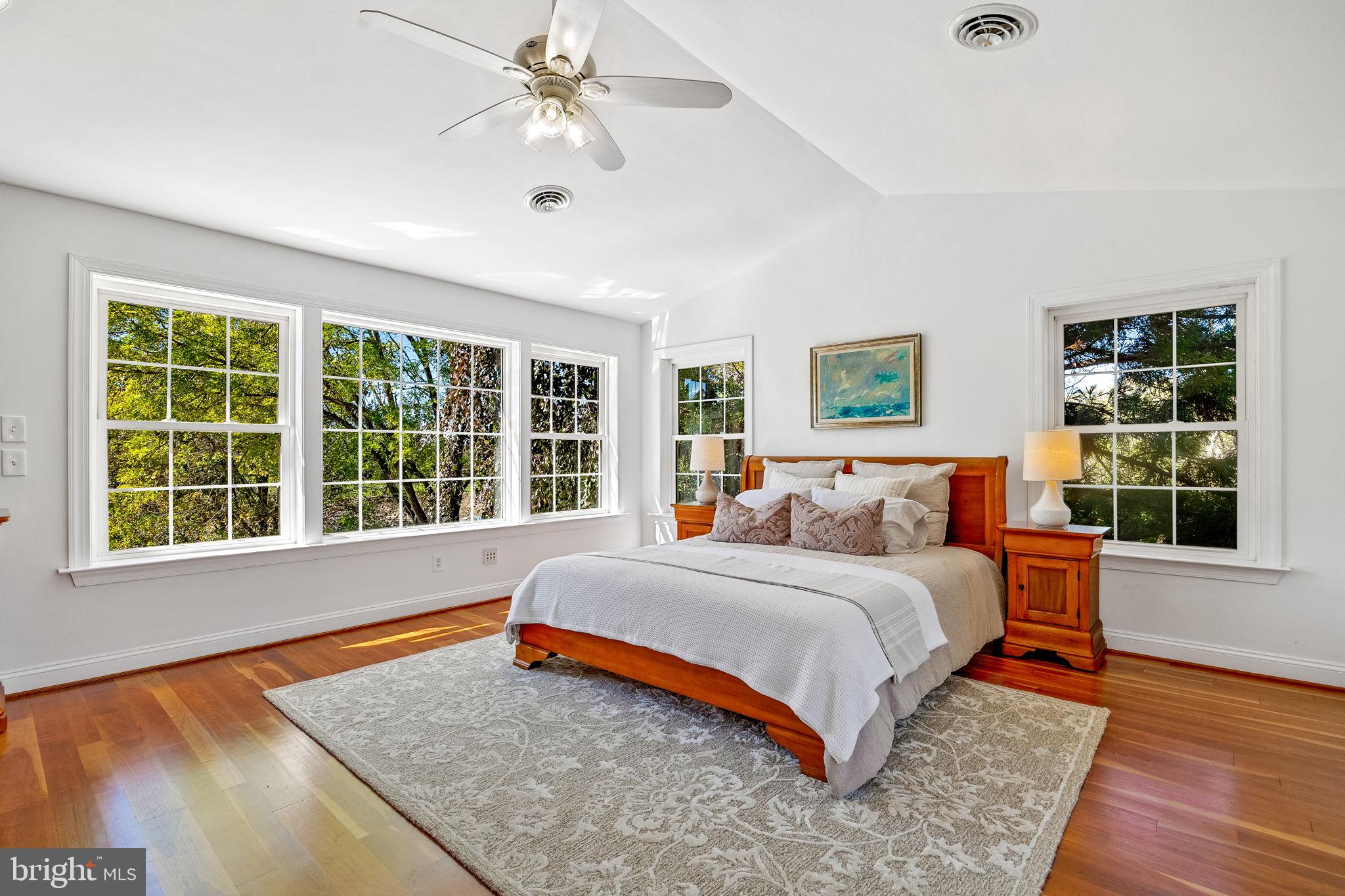 COUNTRY SPRINGS - Residential