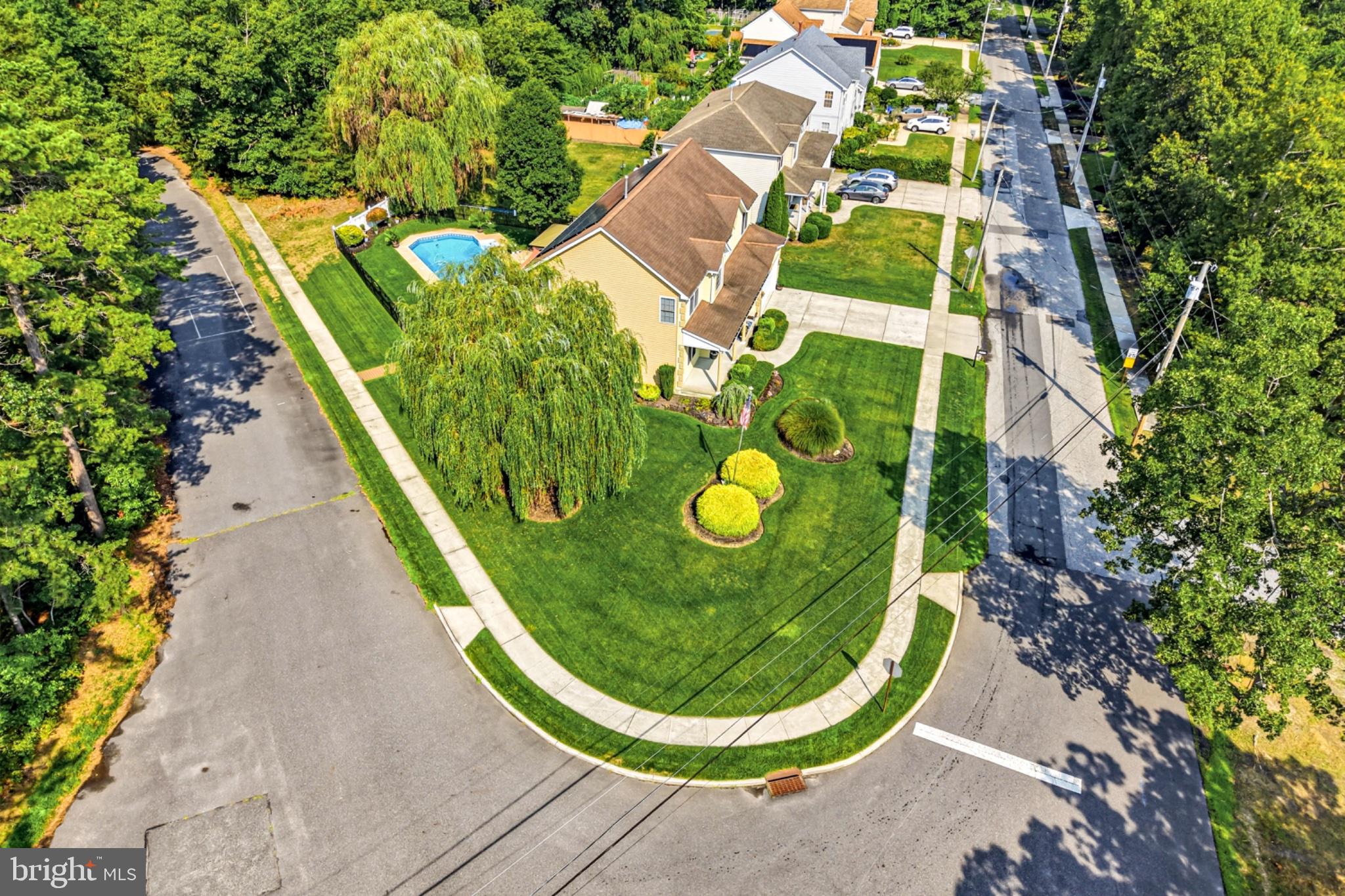 236A UPLAND AVENUE