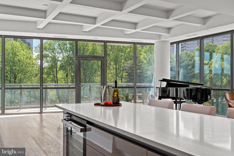 7887 JONES BRANCH DRIVE 604 MCLEAN VA 22102