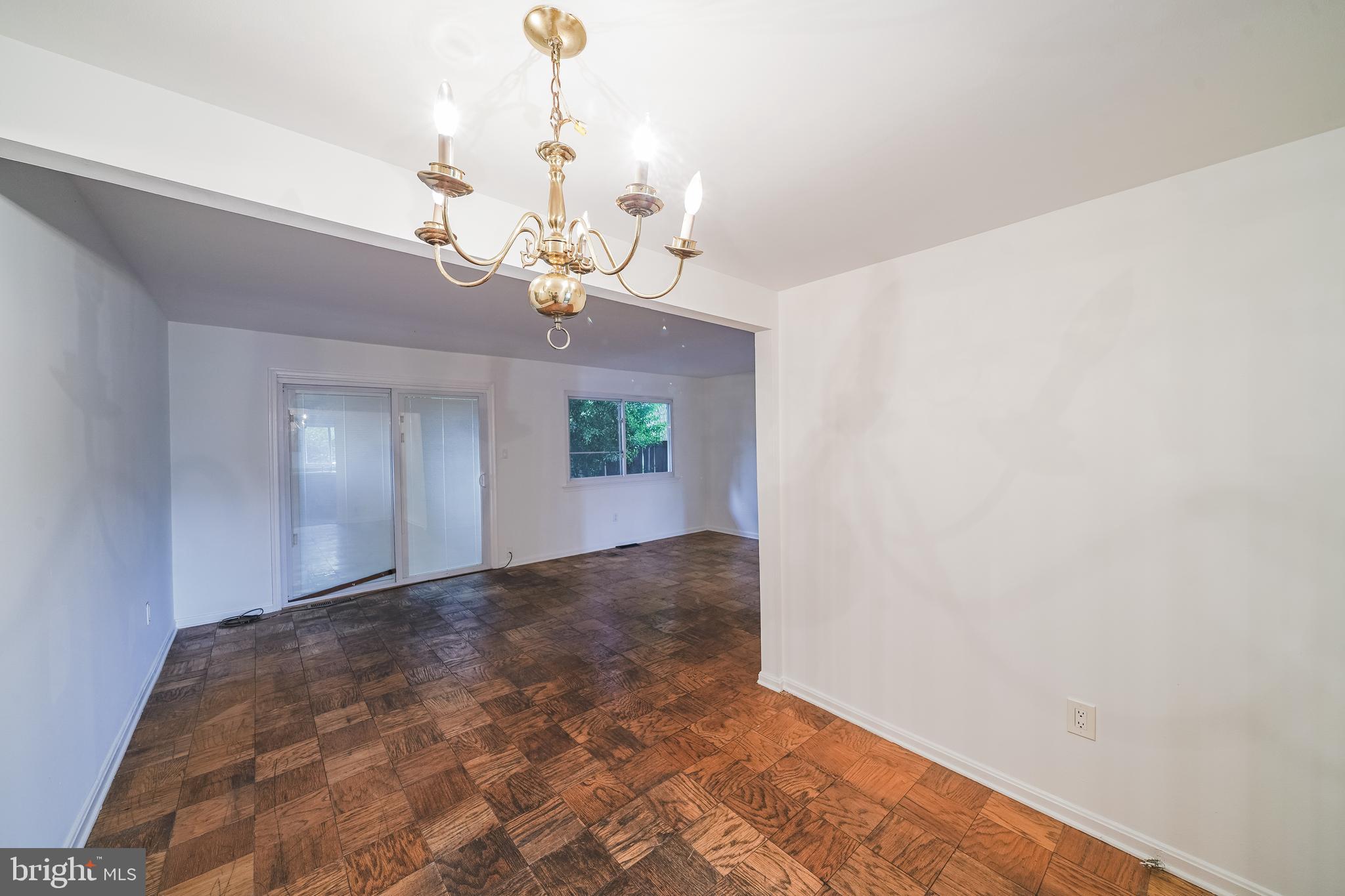 AUTUMN WALK - Residential