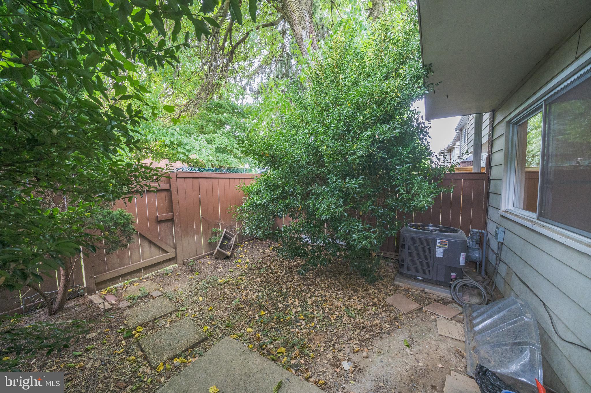 AUTUMN WALK - Residential