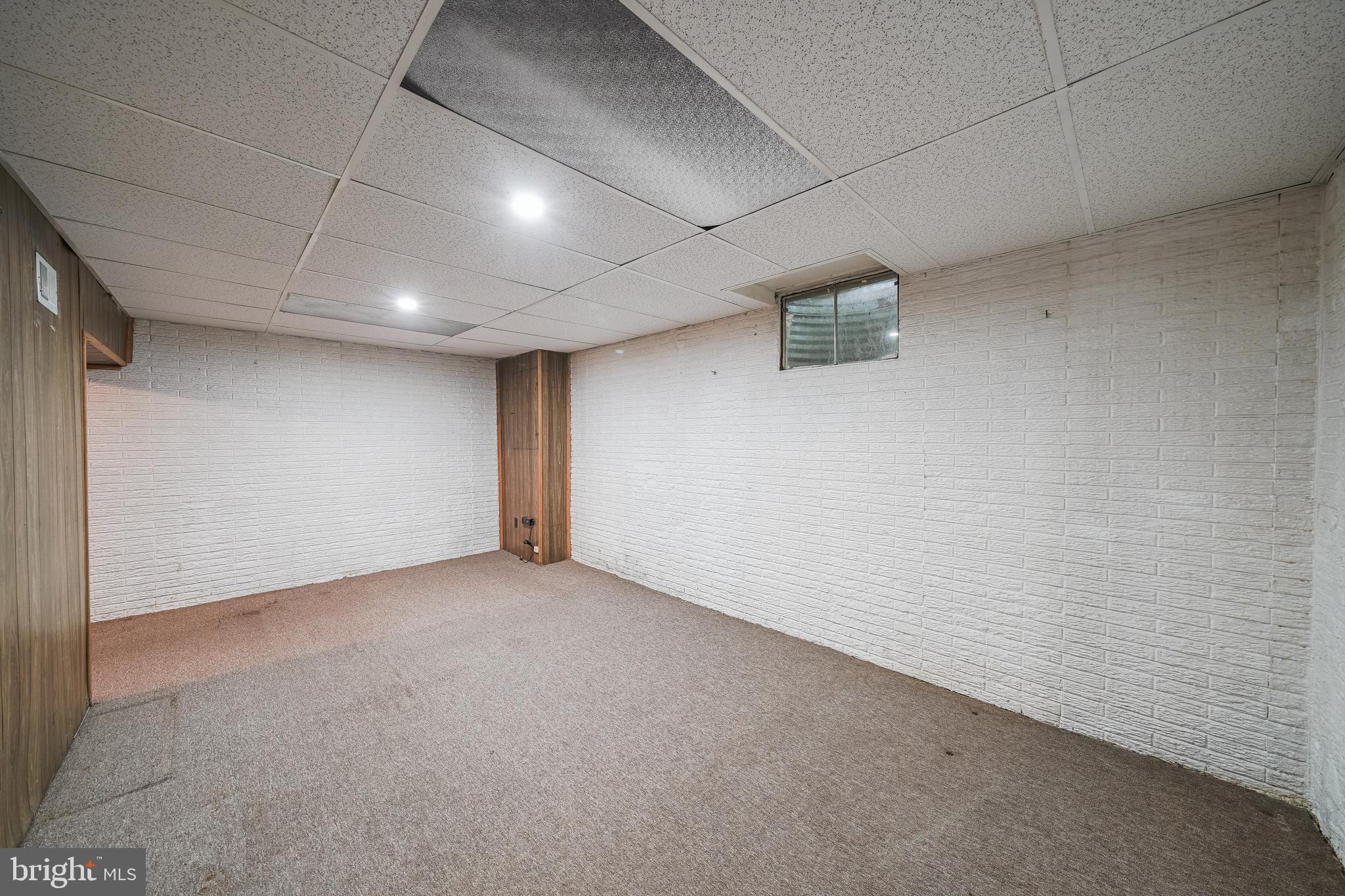 AUTUMN WALK - Residential