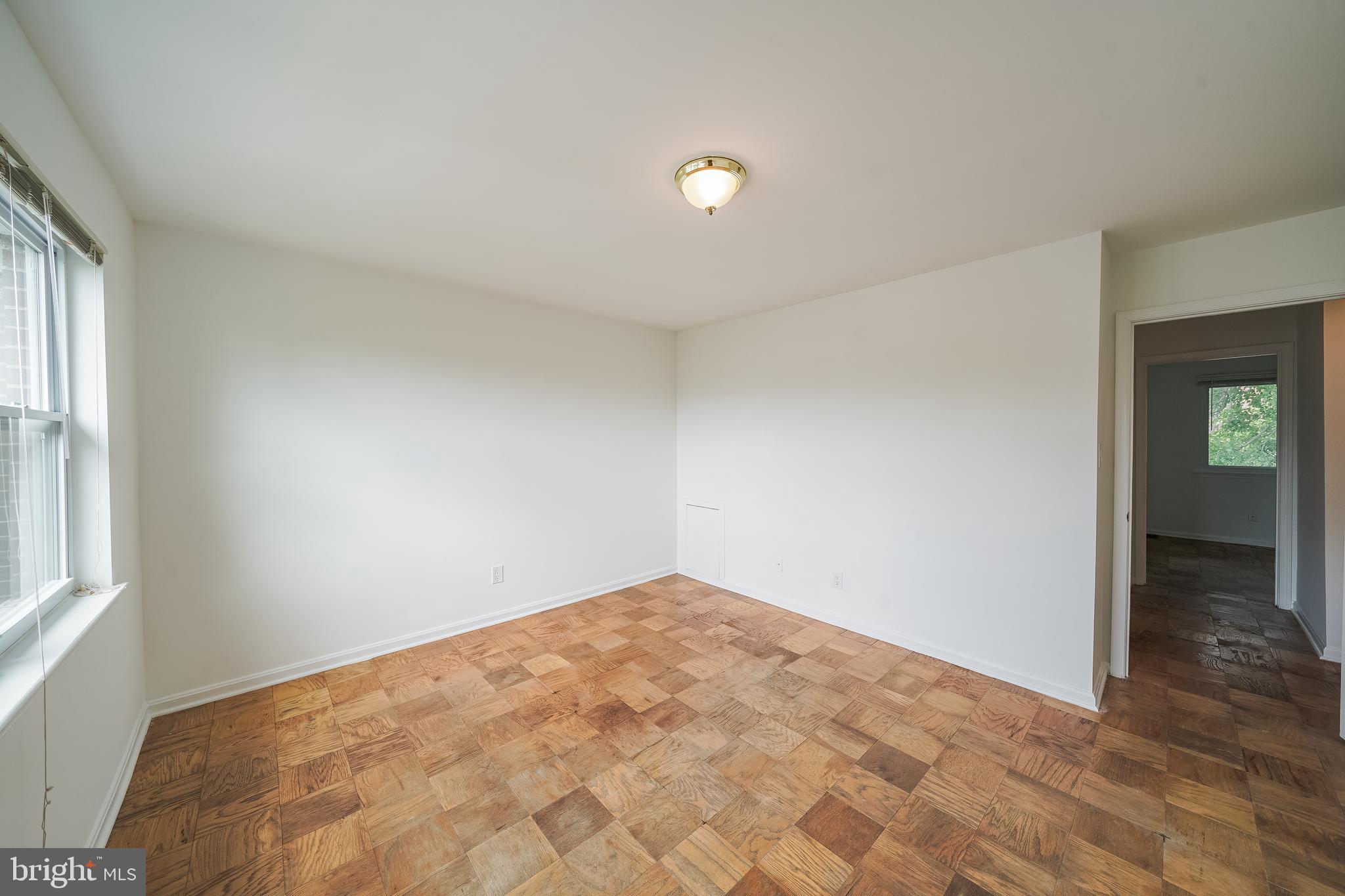 AUTUMN WALK - Residential