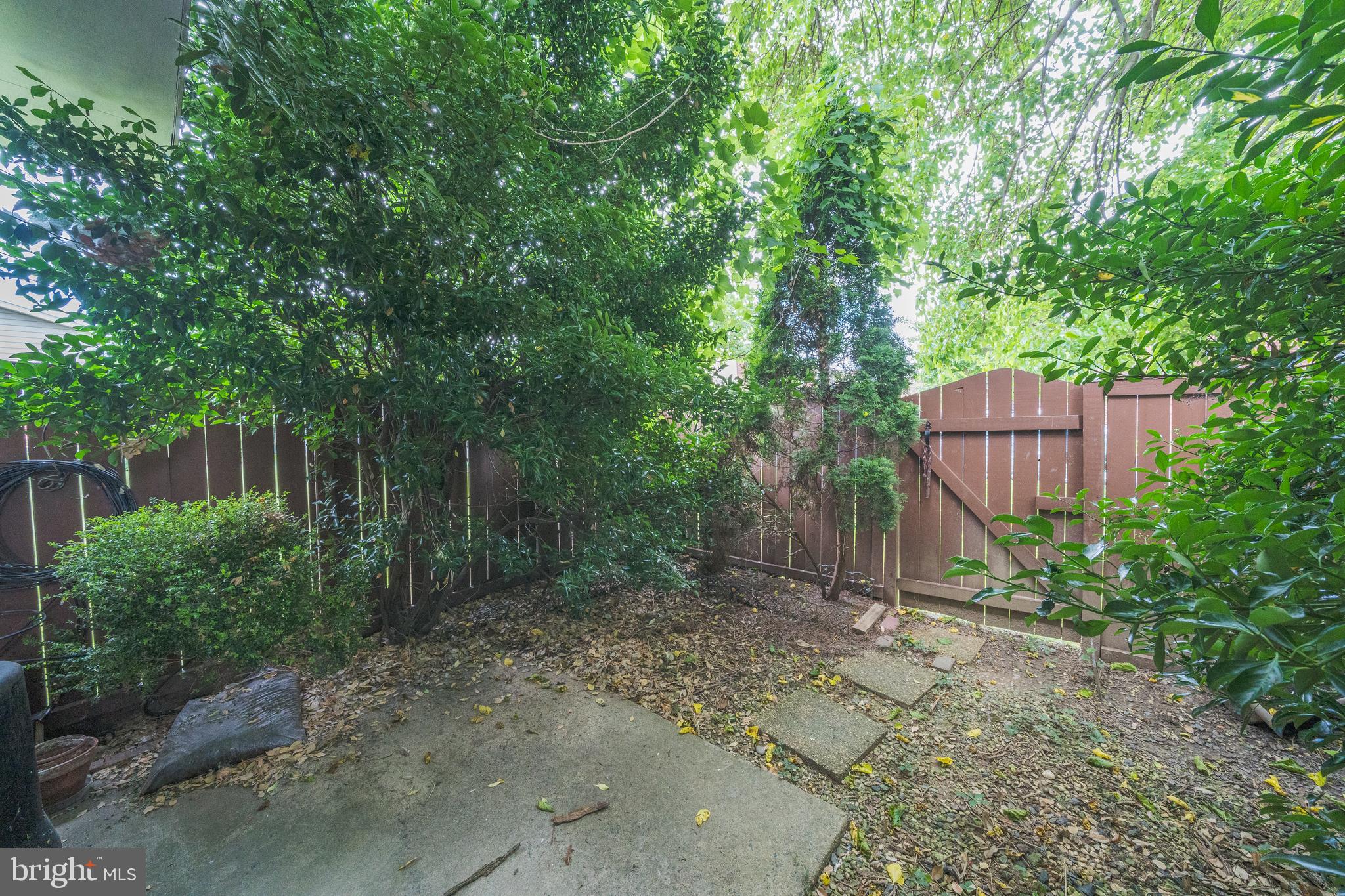 AUTUMN WALK - Residential