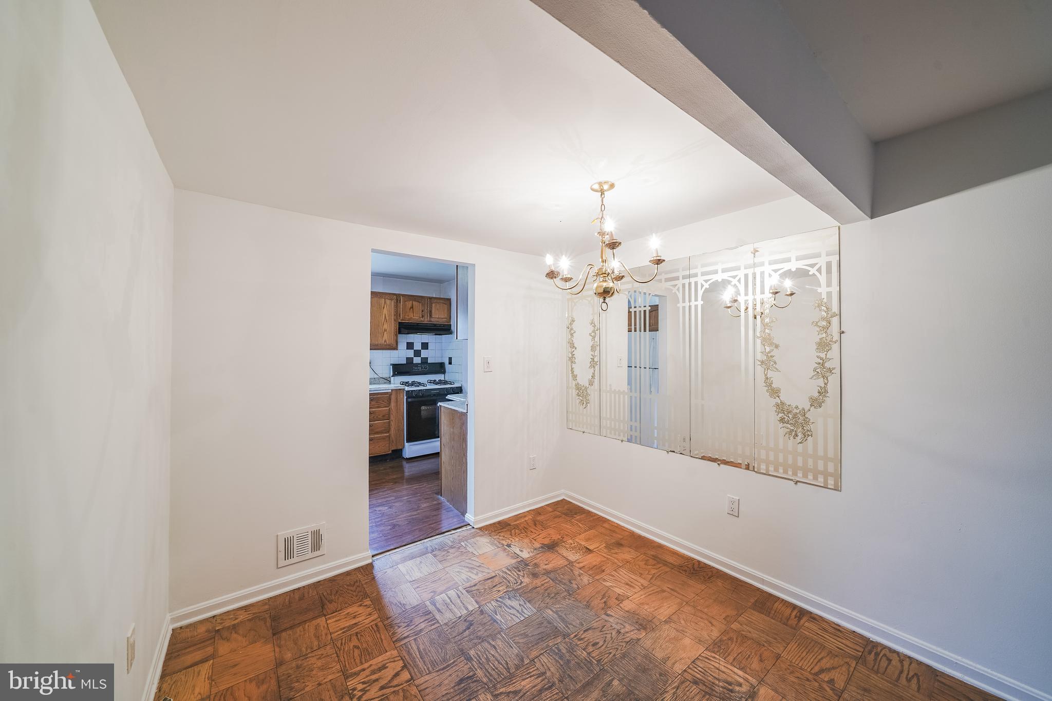 AUTUMN WALK - Residential