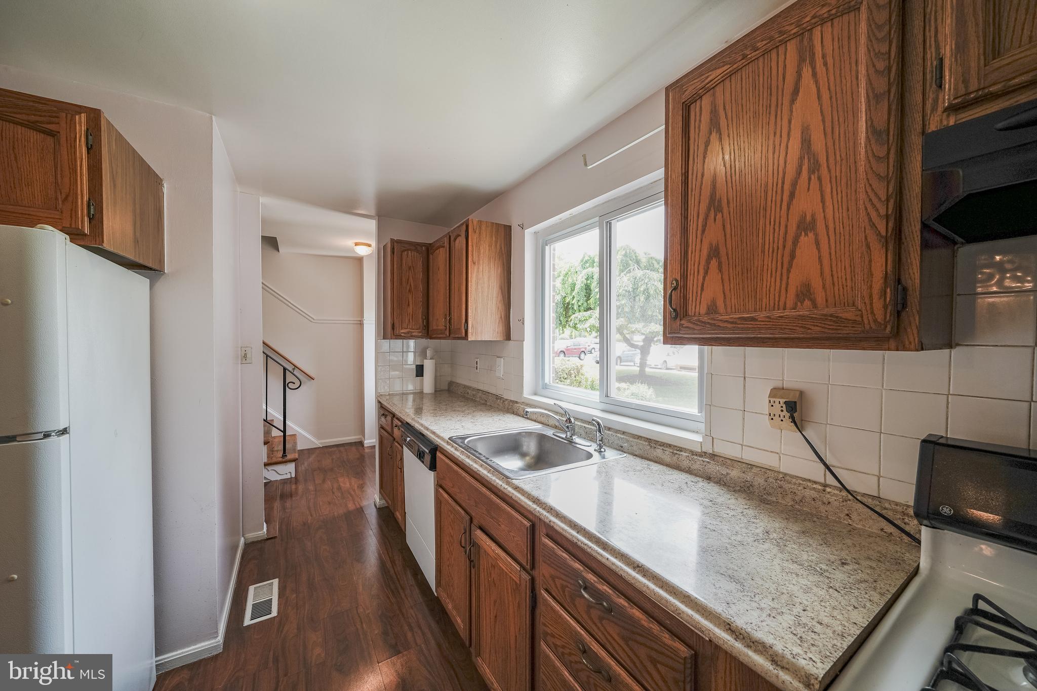 AUTUMN WALK - Residential