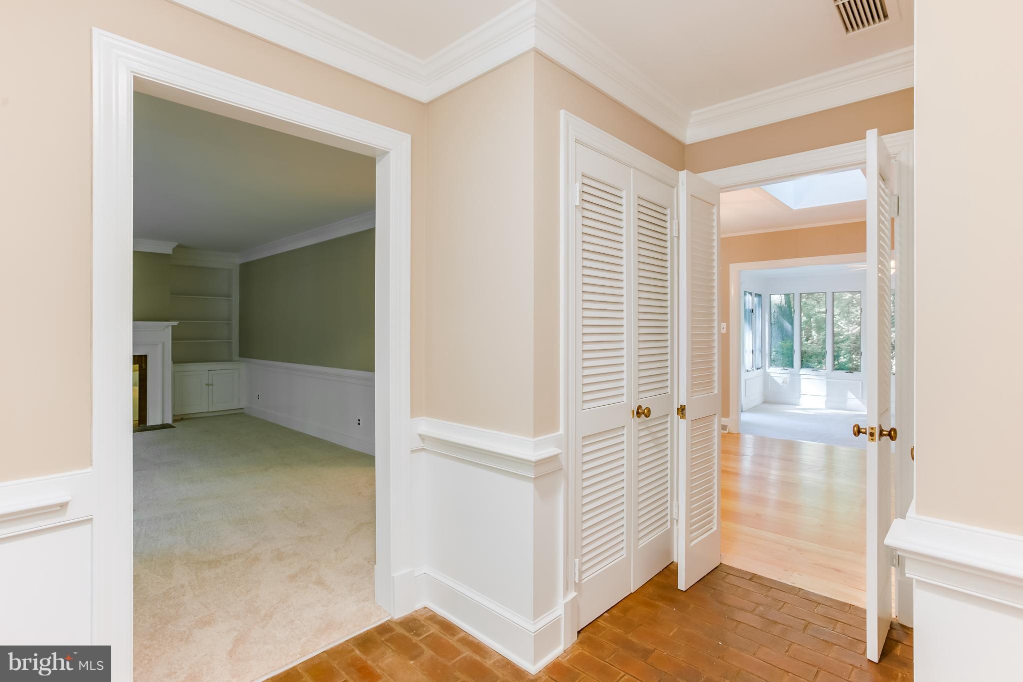 HILLCREST TERRACE - Residential