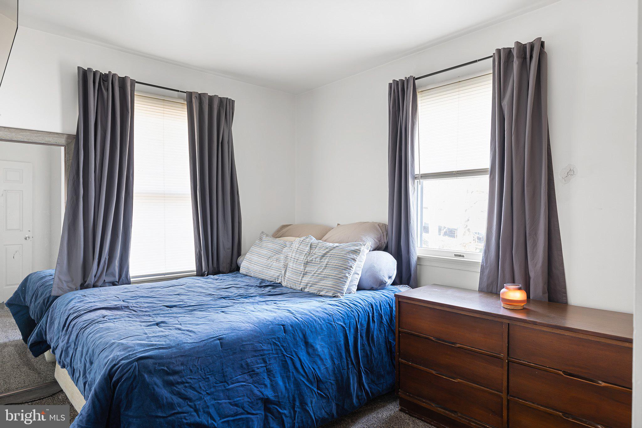 VILLAGE KNOLL - Residential