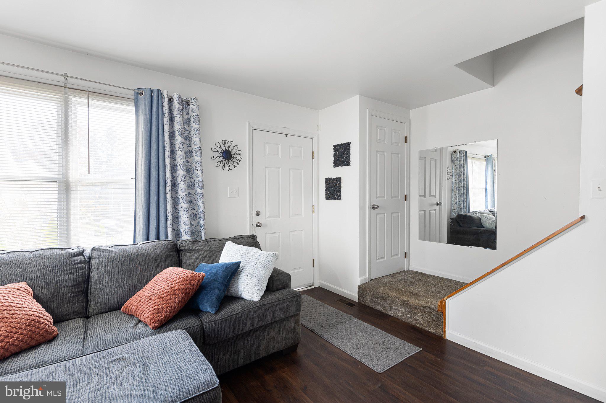 VILLAGE KNOLL - Residential